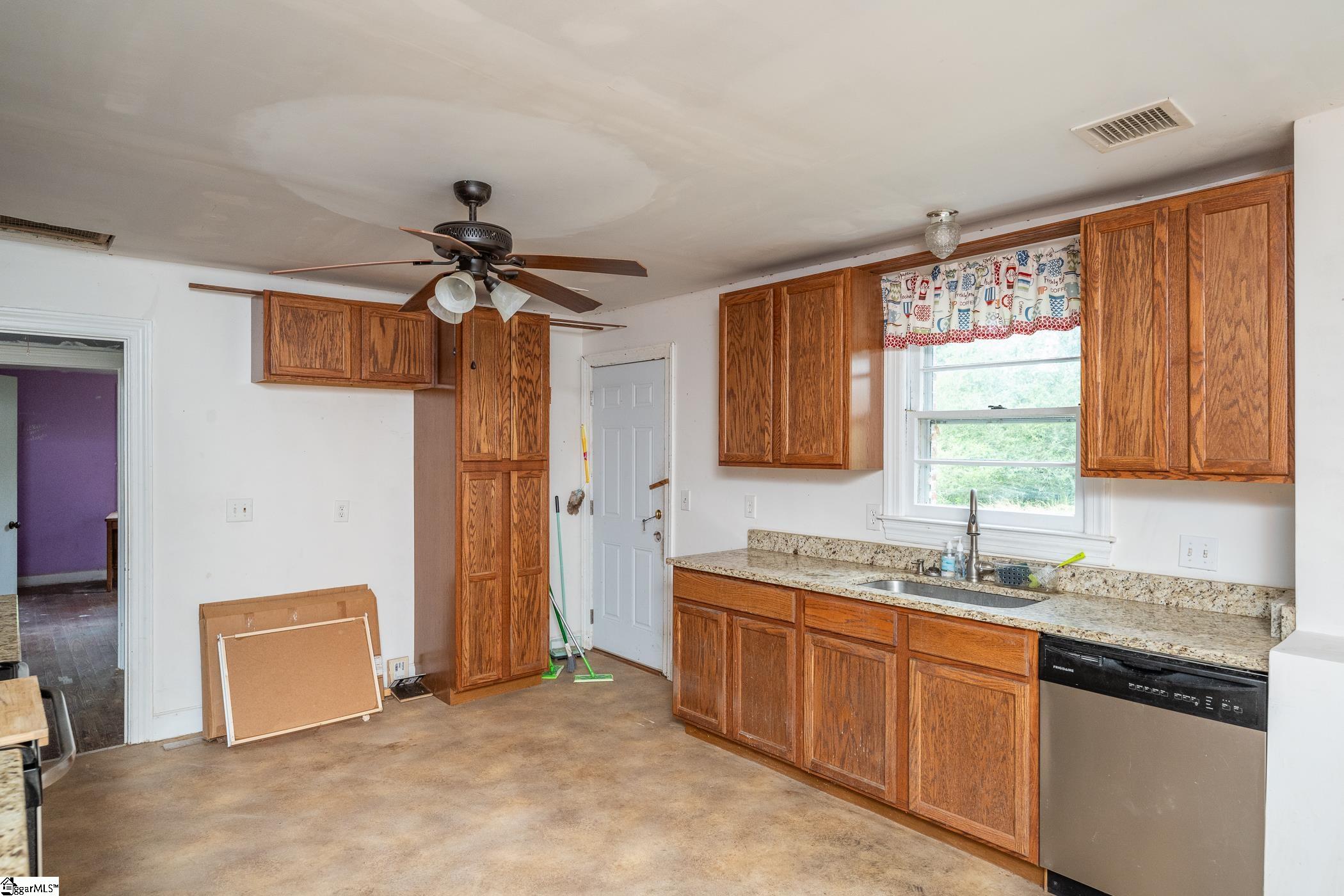 2180 Horseshoe Falls, Enoree, South Carolina image 11
