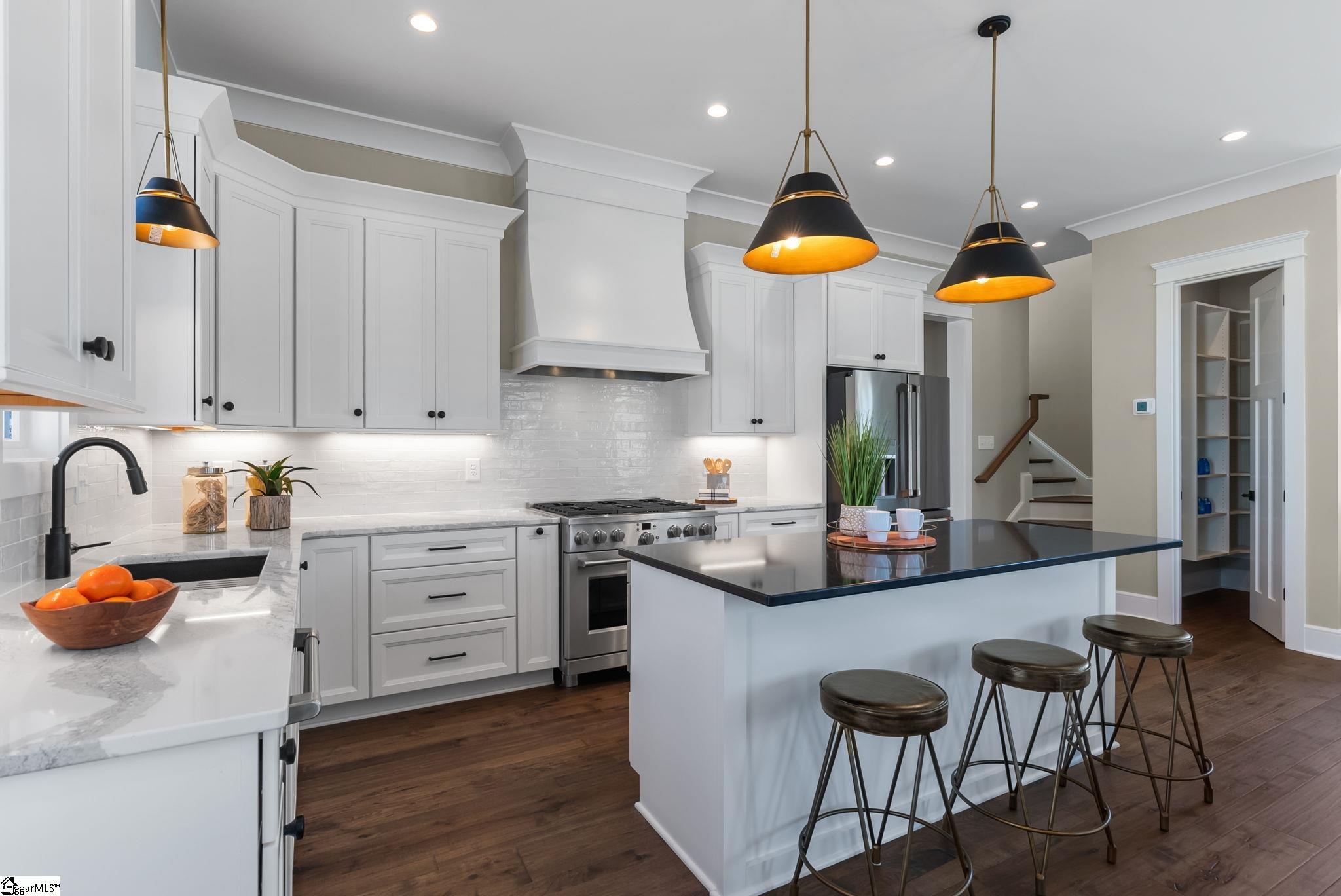 MLS #1560763 image #16