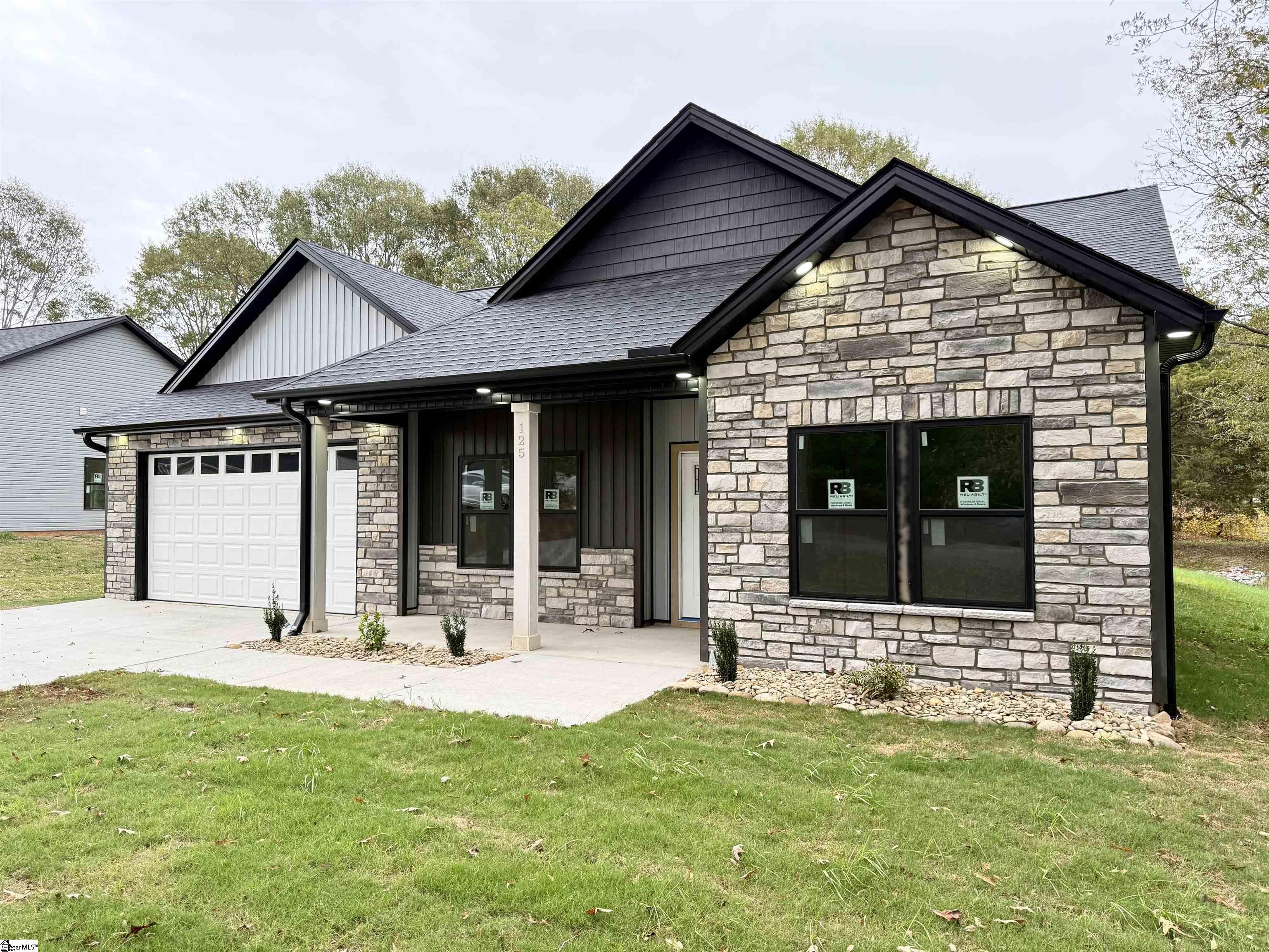 MLS #1560815 image #2