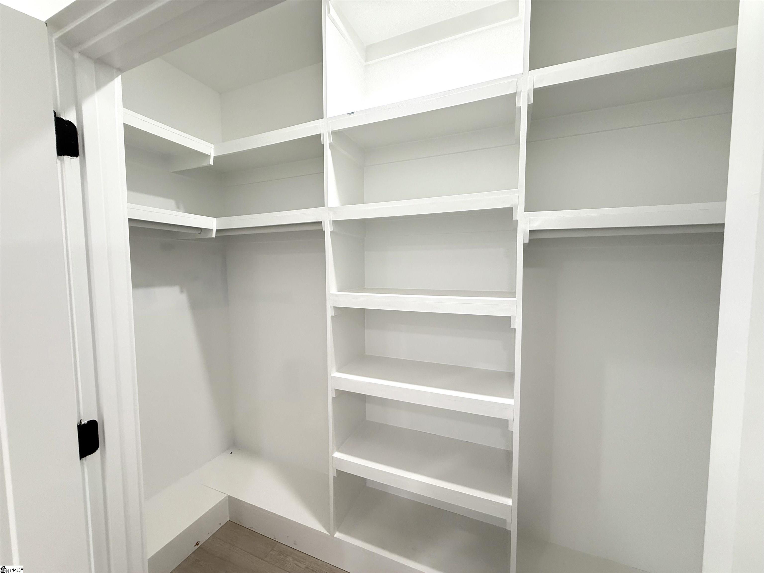 MLS #1560815 image #21