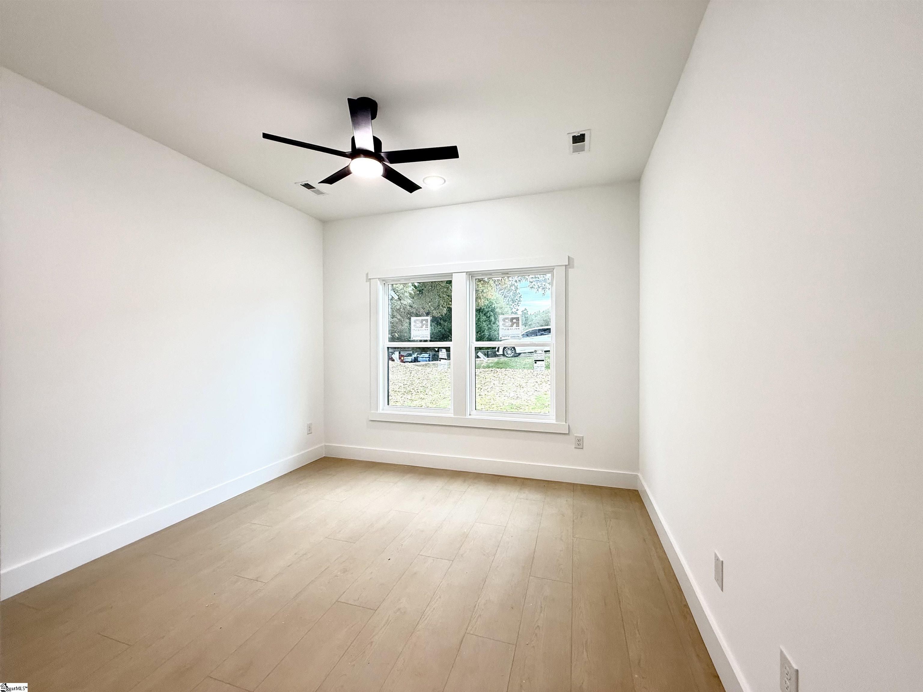 MLS #1560817 image #11