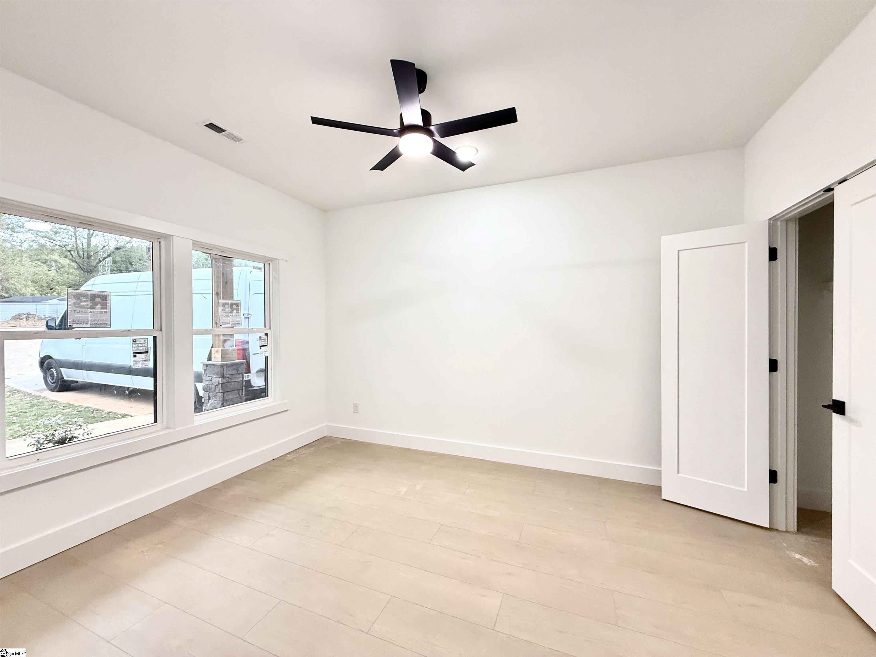 MLS #1560817 image #15