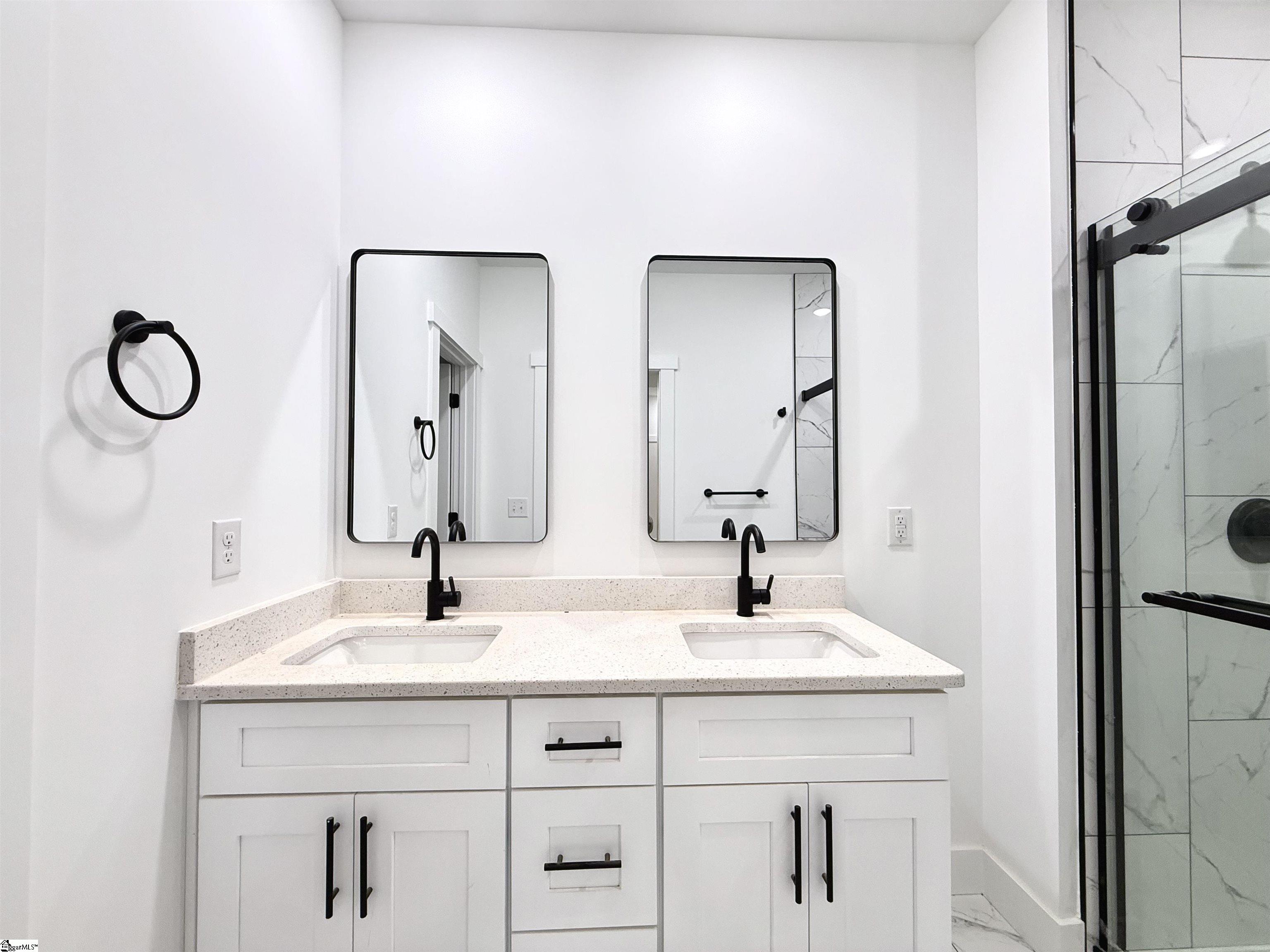 MLS #1560817 image #26