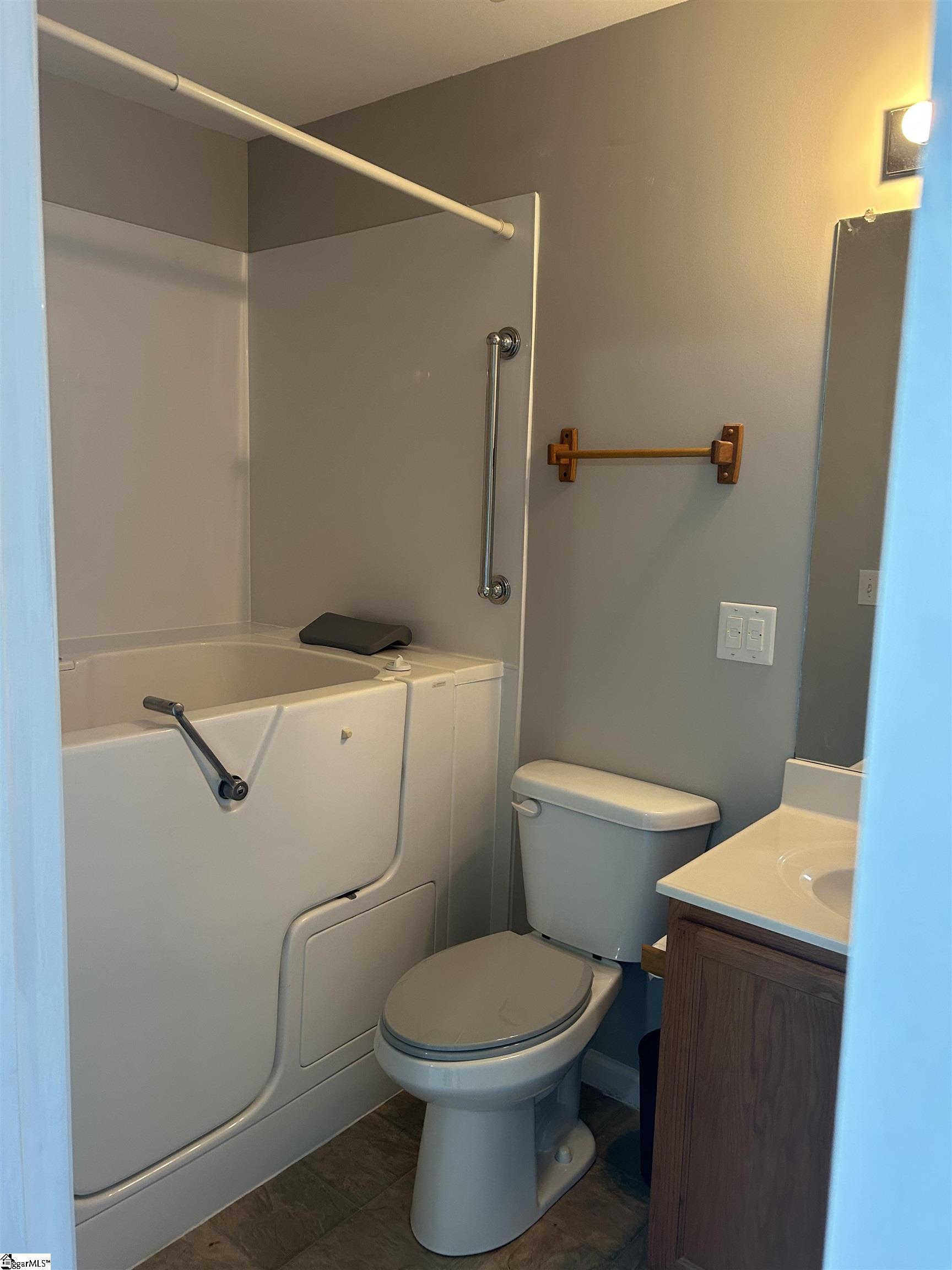102 Lear, Laurens, South Carolina image 13