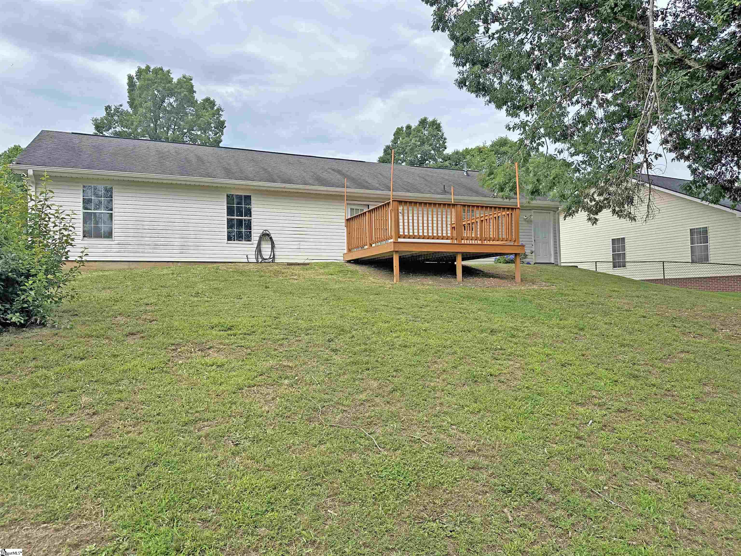 524 Country Gardens, Fountain Inn, South Carolina image 4