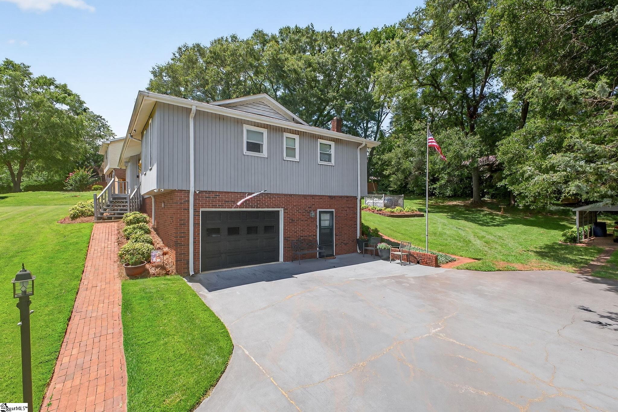 306 Verner, Greenville, South Carolina image 4