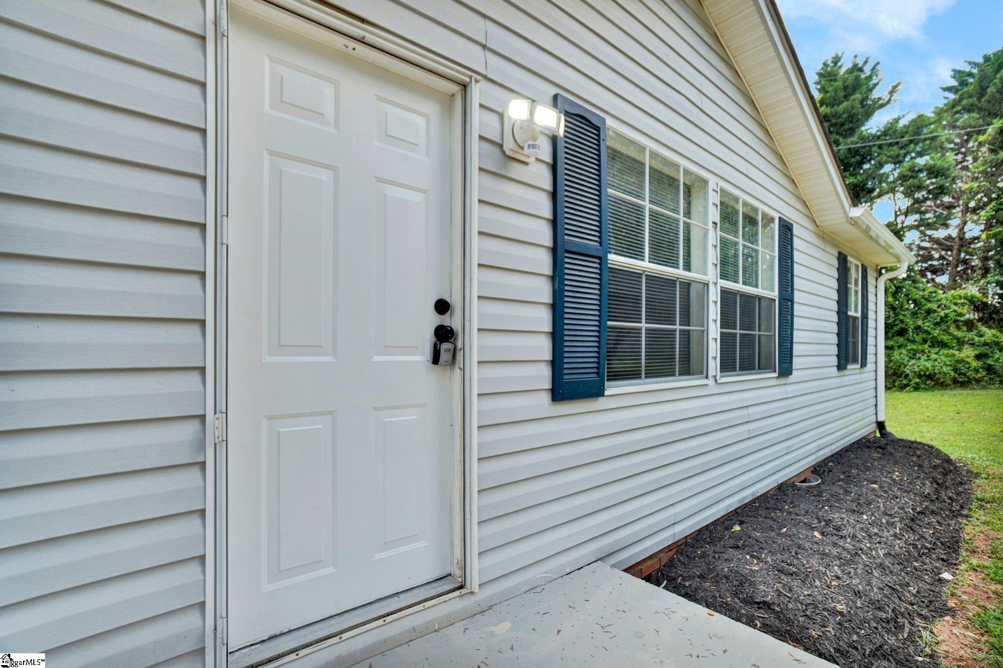 9 Springmont, Greenville, South Carolina image 5