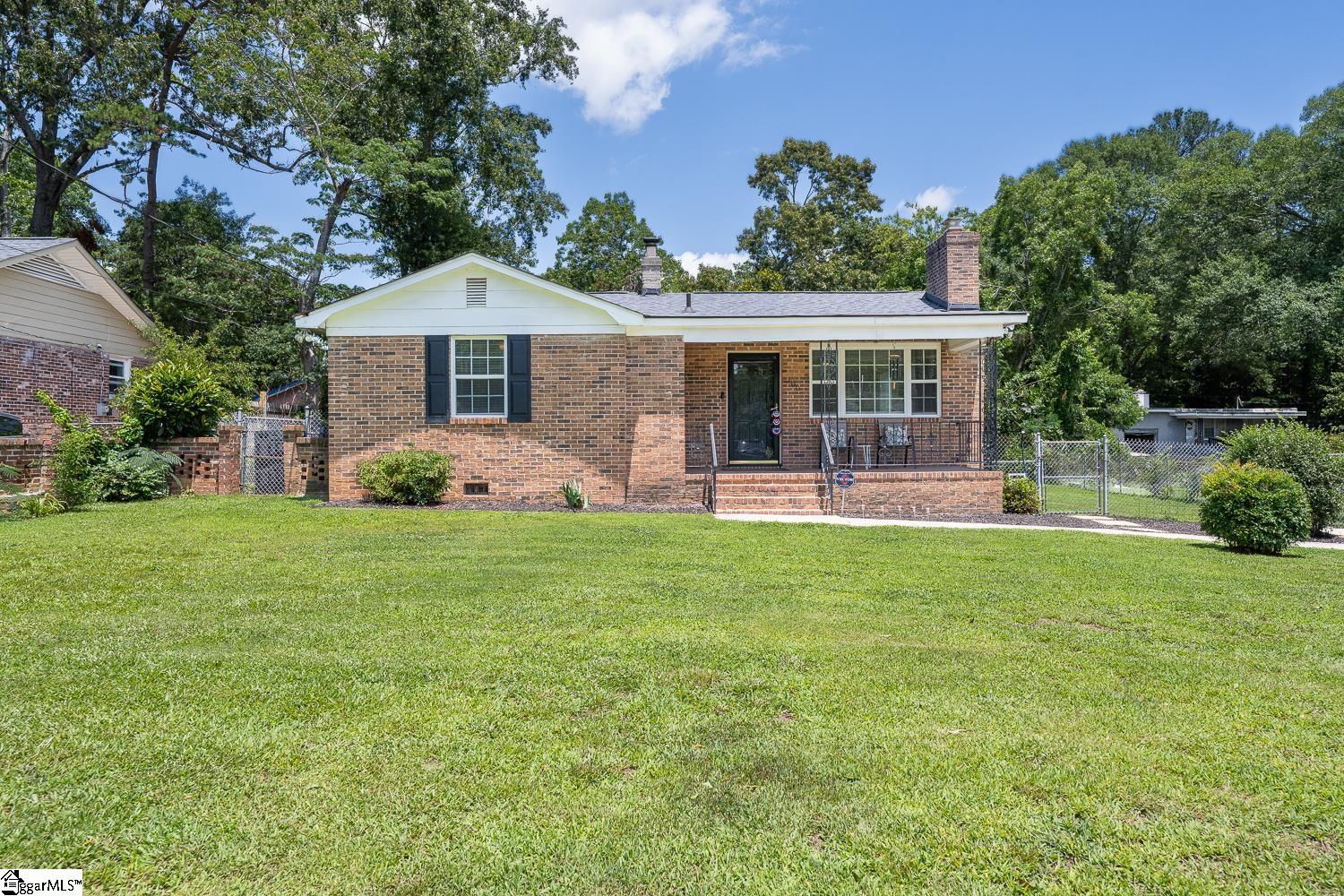 100 Maggie, Greenville, South Carolina image 2
