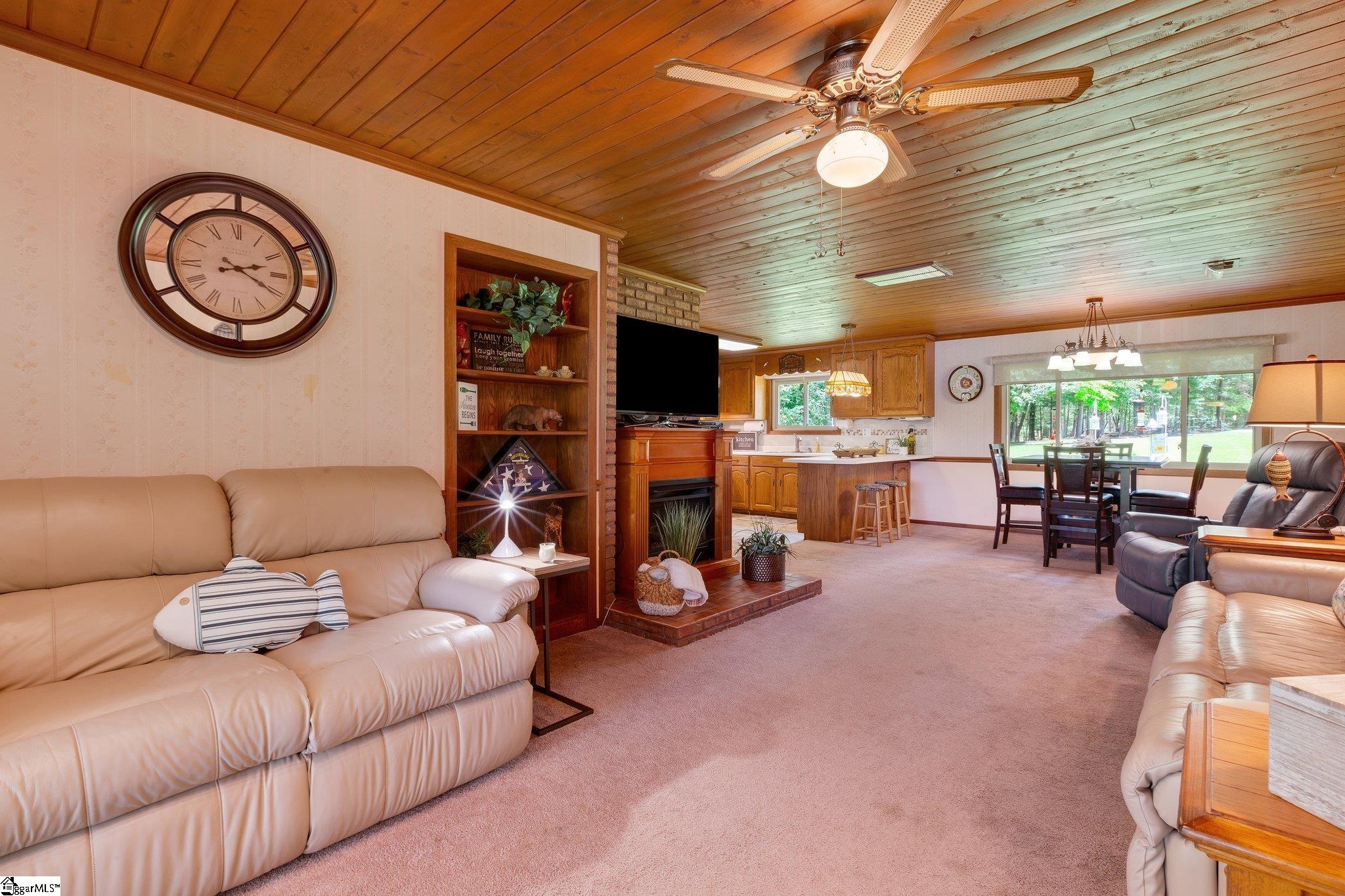 80 Red Bird, Abbeville, South Carolina image 12