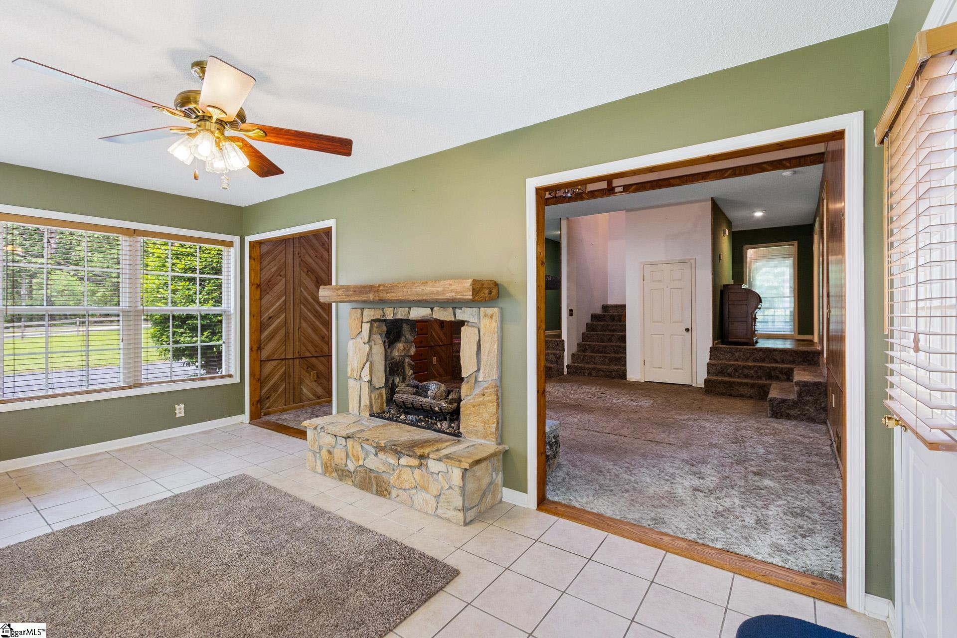 Sunroom 1st floor with fireplace