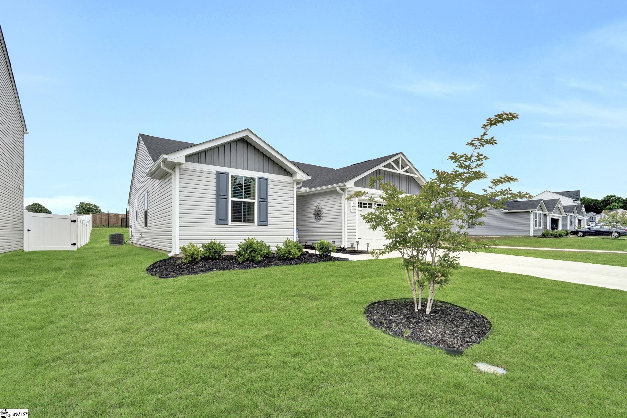 124 Highland Station, Clinton, South Carolina image 2