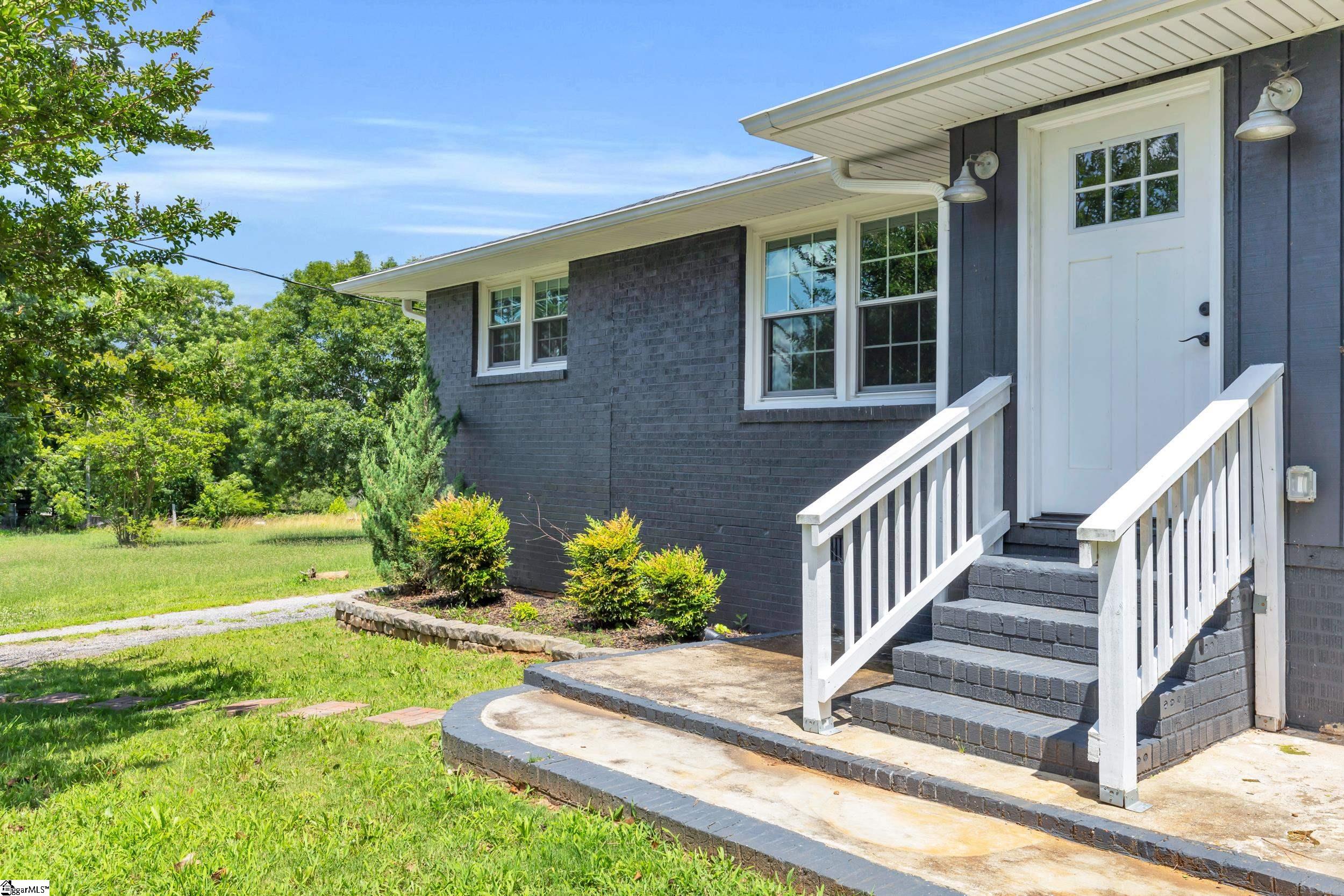 MLS #1560996 image #1