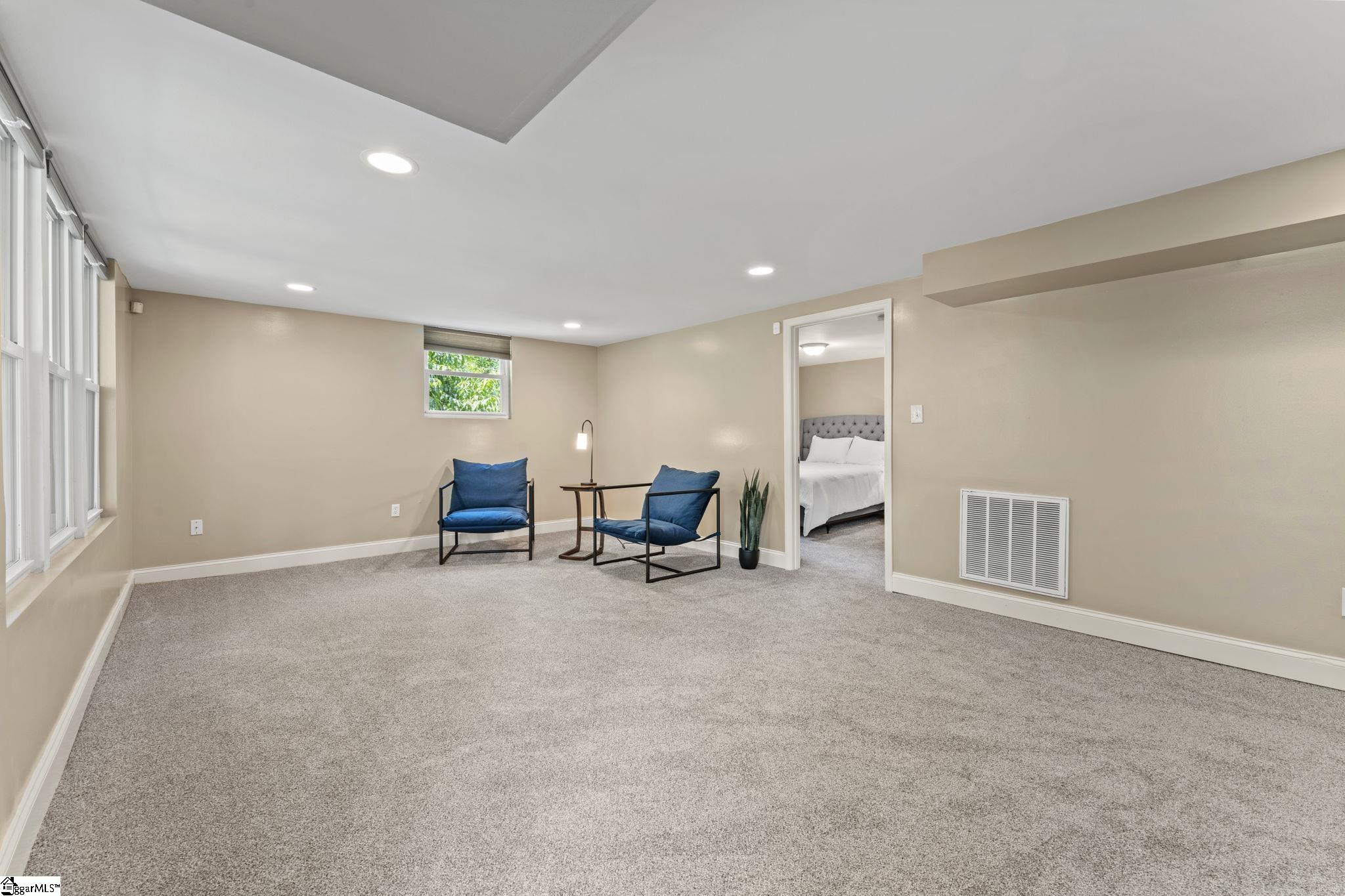 119 W Victoria, Spartanburg, South Carolina image 24