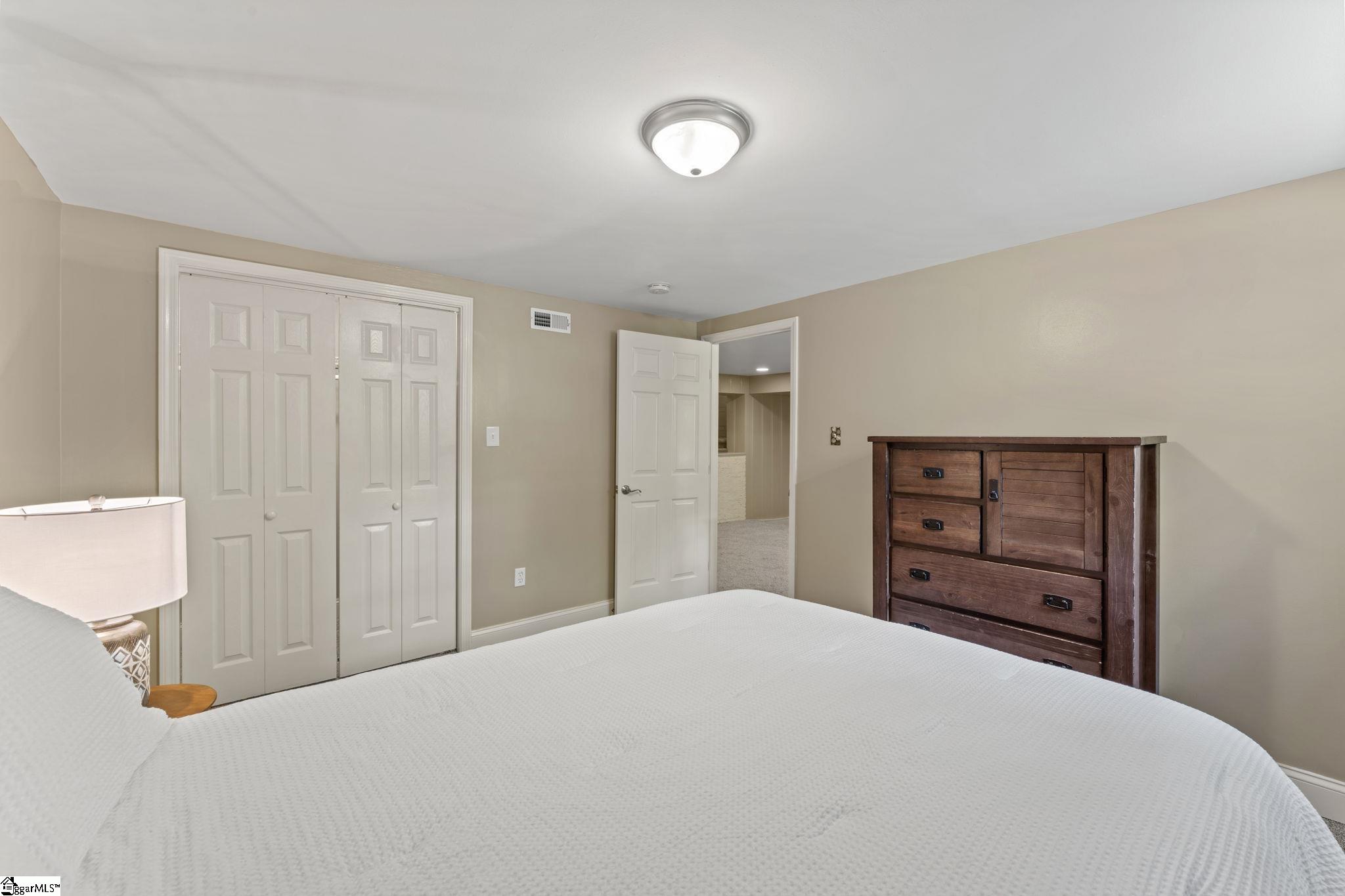 119 W Victoria, Spartanburg, South Carolina image 28