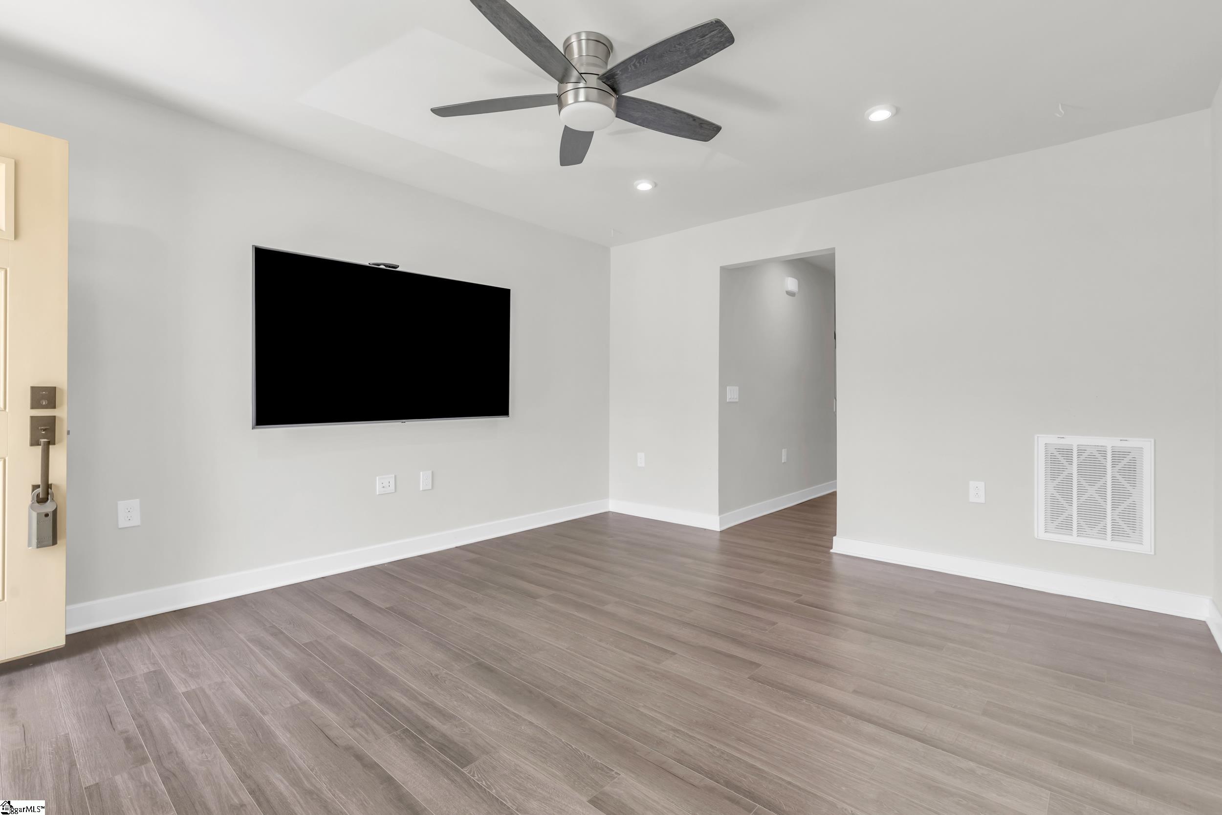 613 Cresslyn, Greenville, South Carolina image 4
