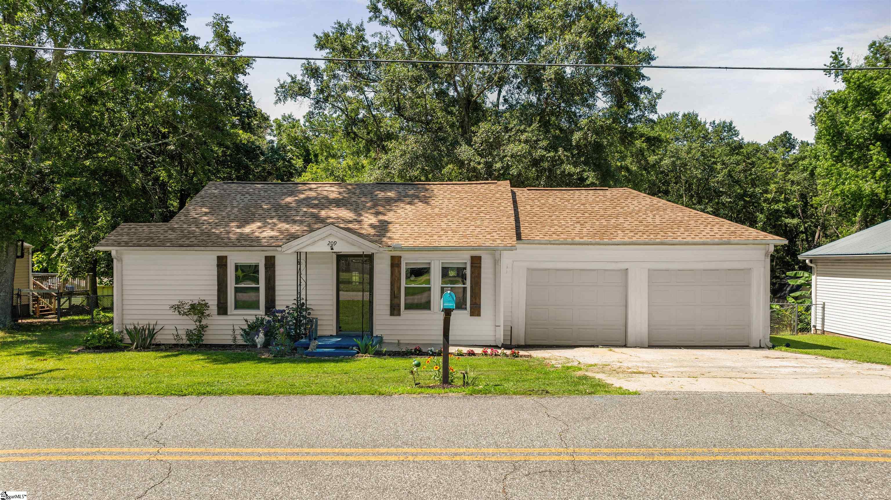 209 Edwards, Lyman, South Carolina image 2