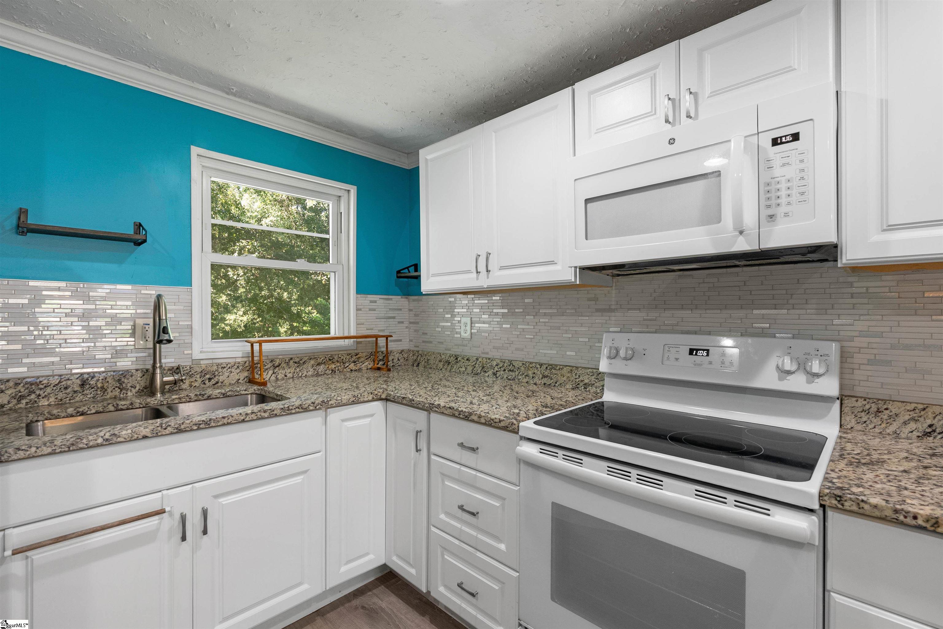 209 Edwards, Lyman, South Carolina image 13