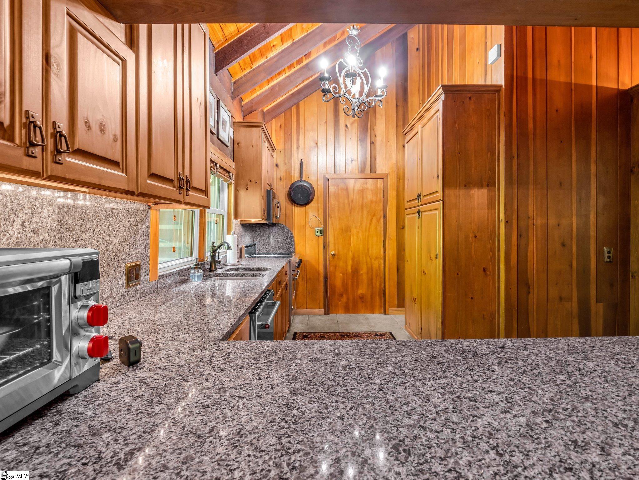 980 Mountain Forest, Union Mills, North Carolina image 11