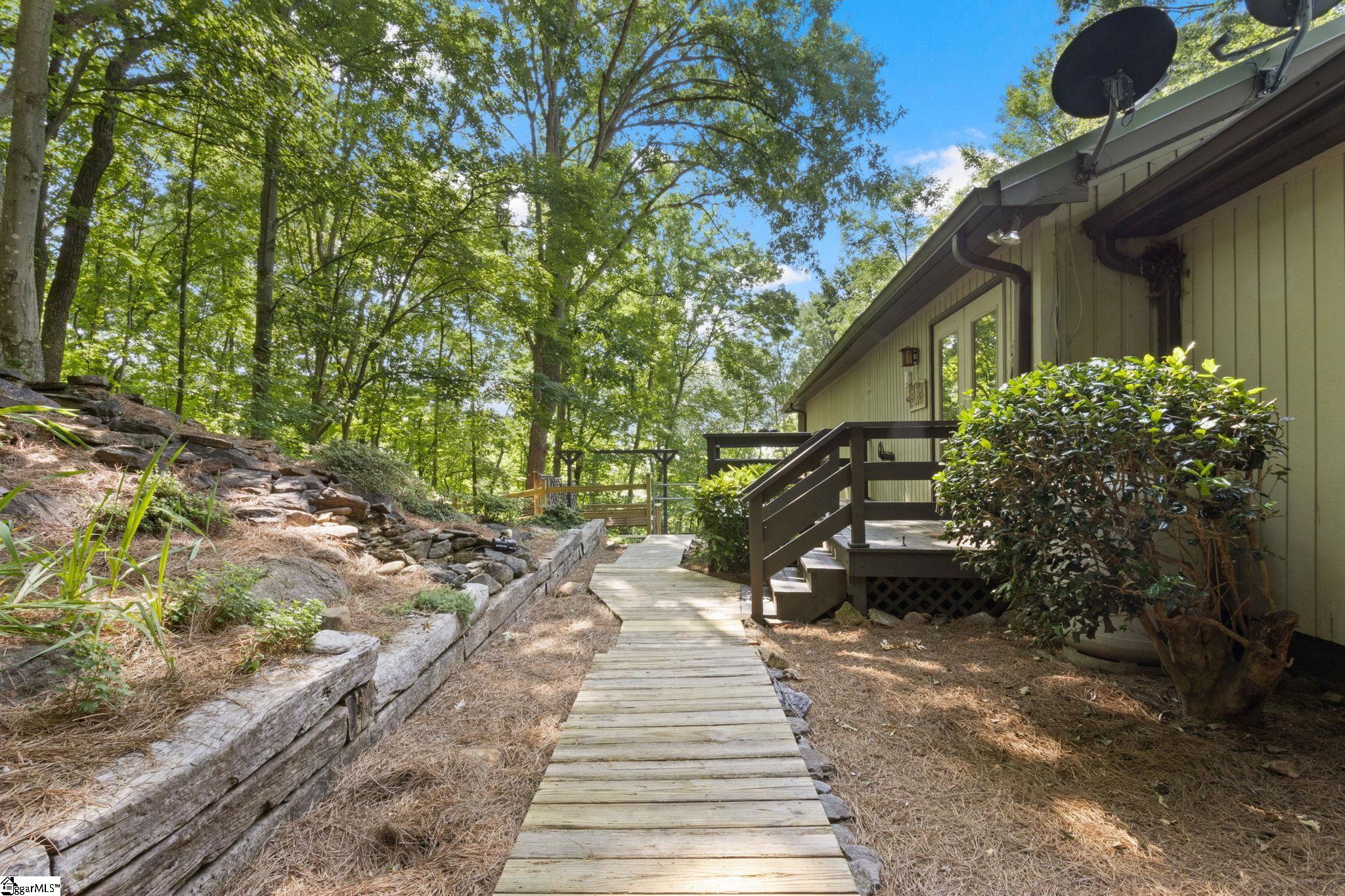 56 Cardinal, Tryon, North Carolina image 27