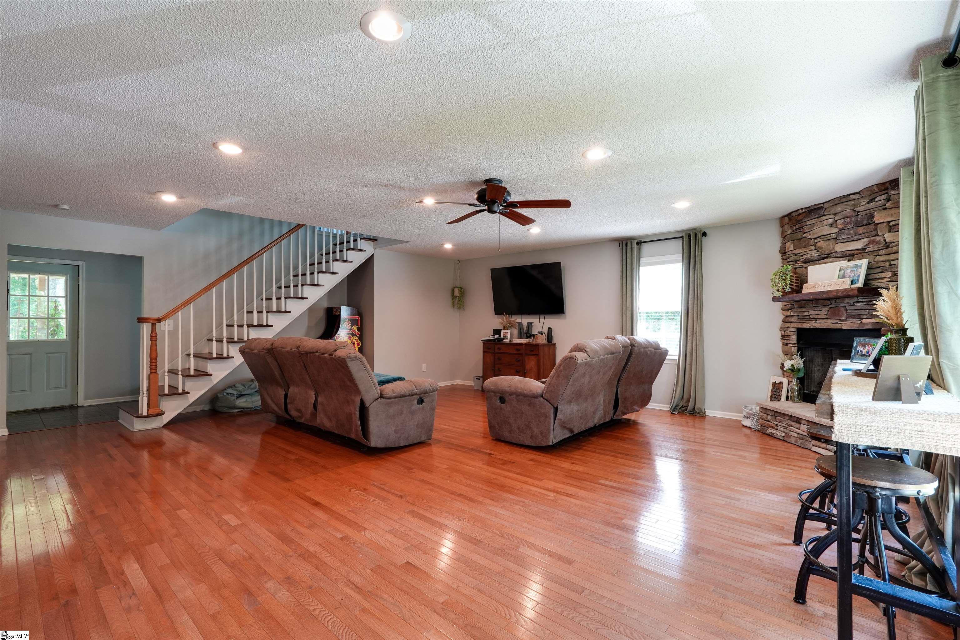 213 Quail Creek, Pickens, South Carolina image 5