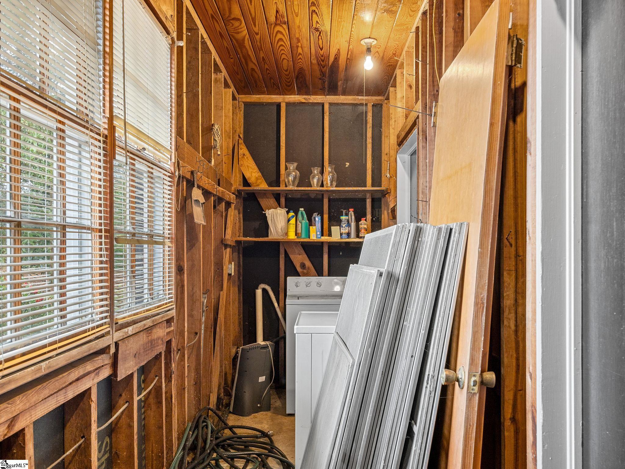114 York, Clinton, South Carolina image 36