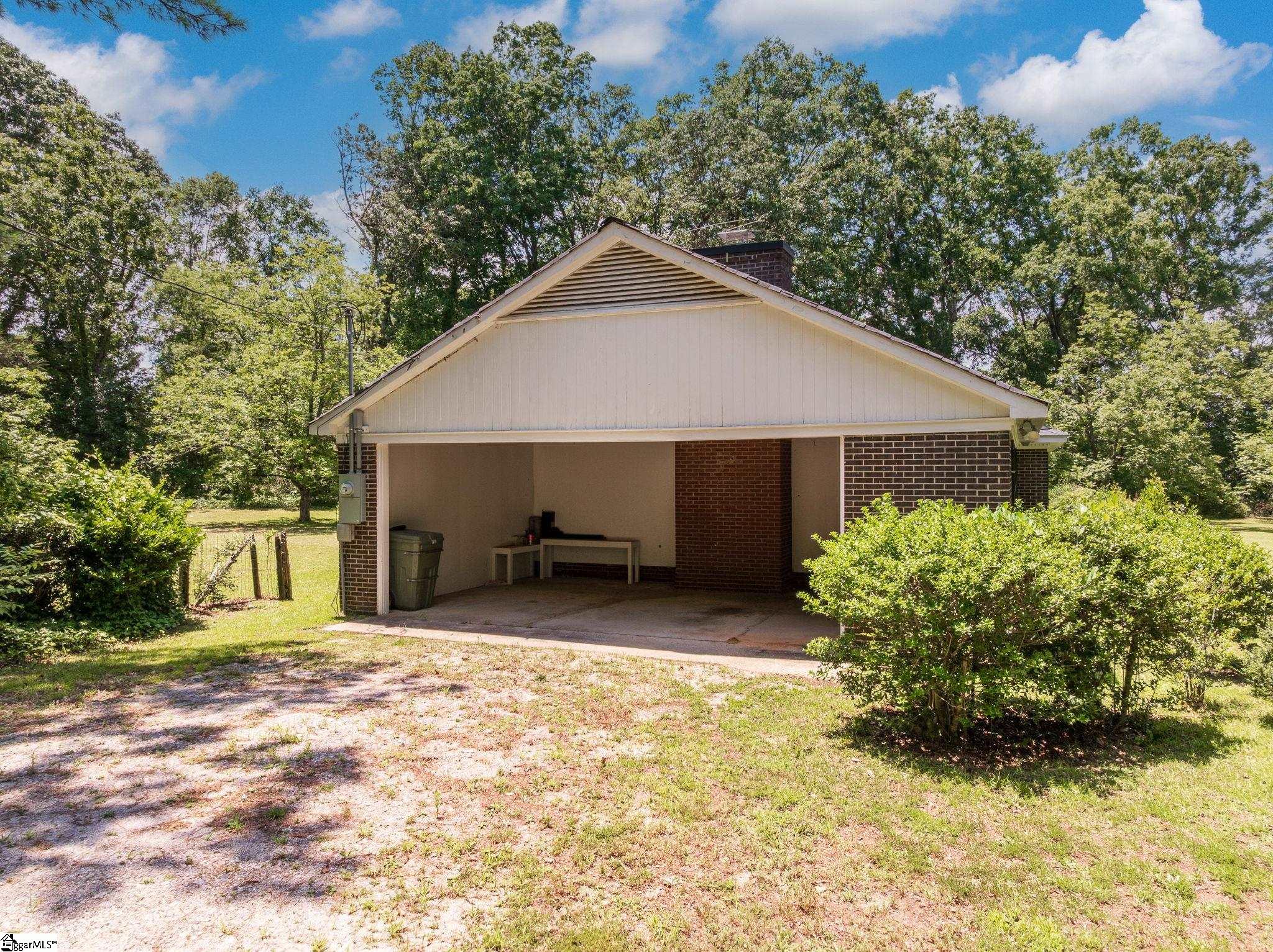 114 York, Clinton, South Carolina image 40