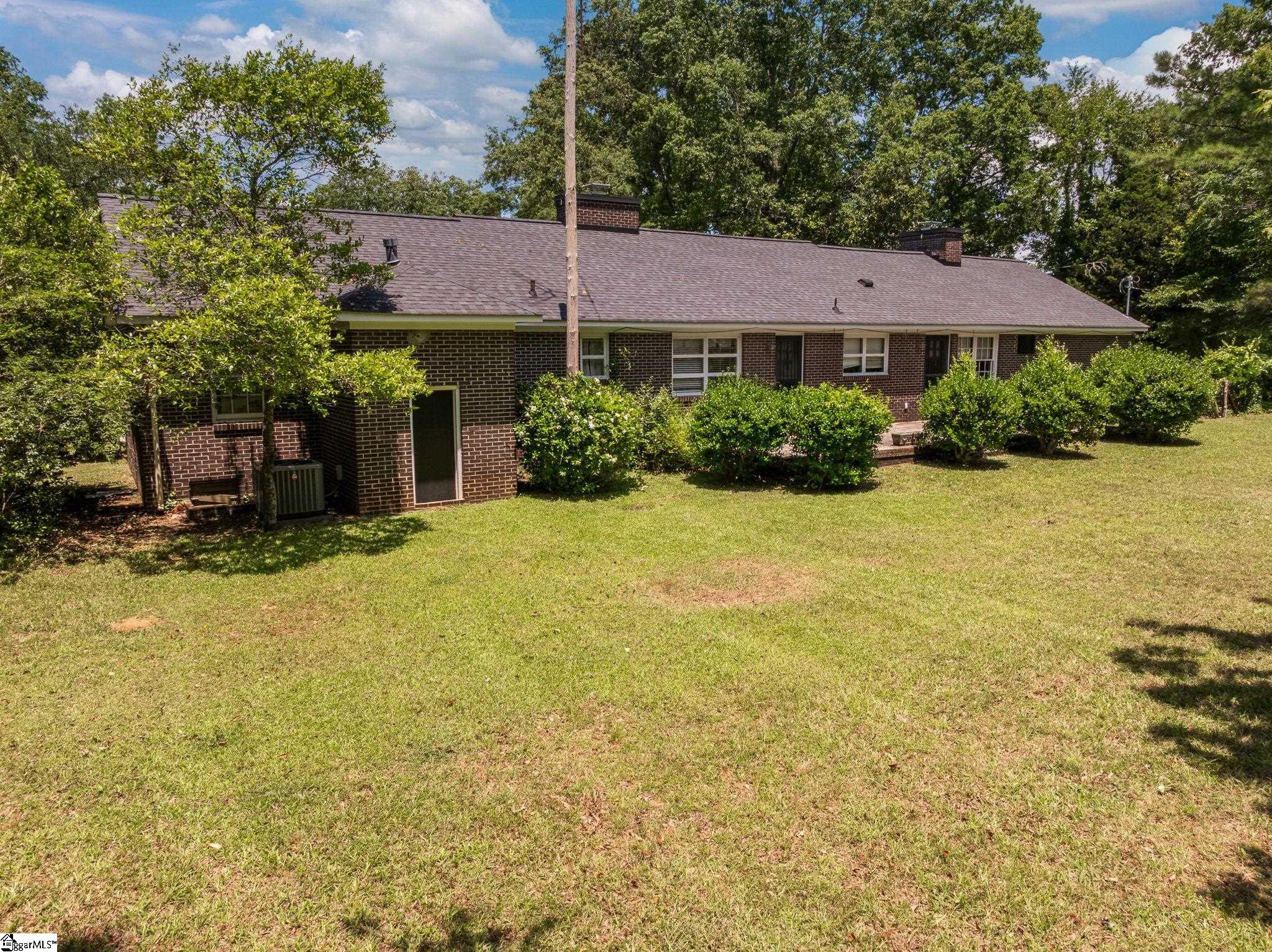114 York, Clinton, South Carolina image 42