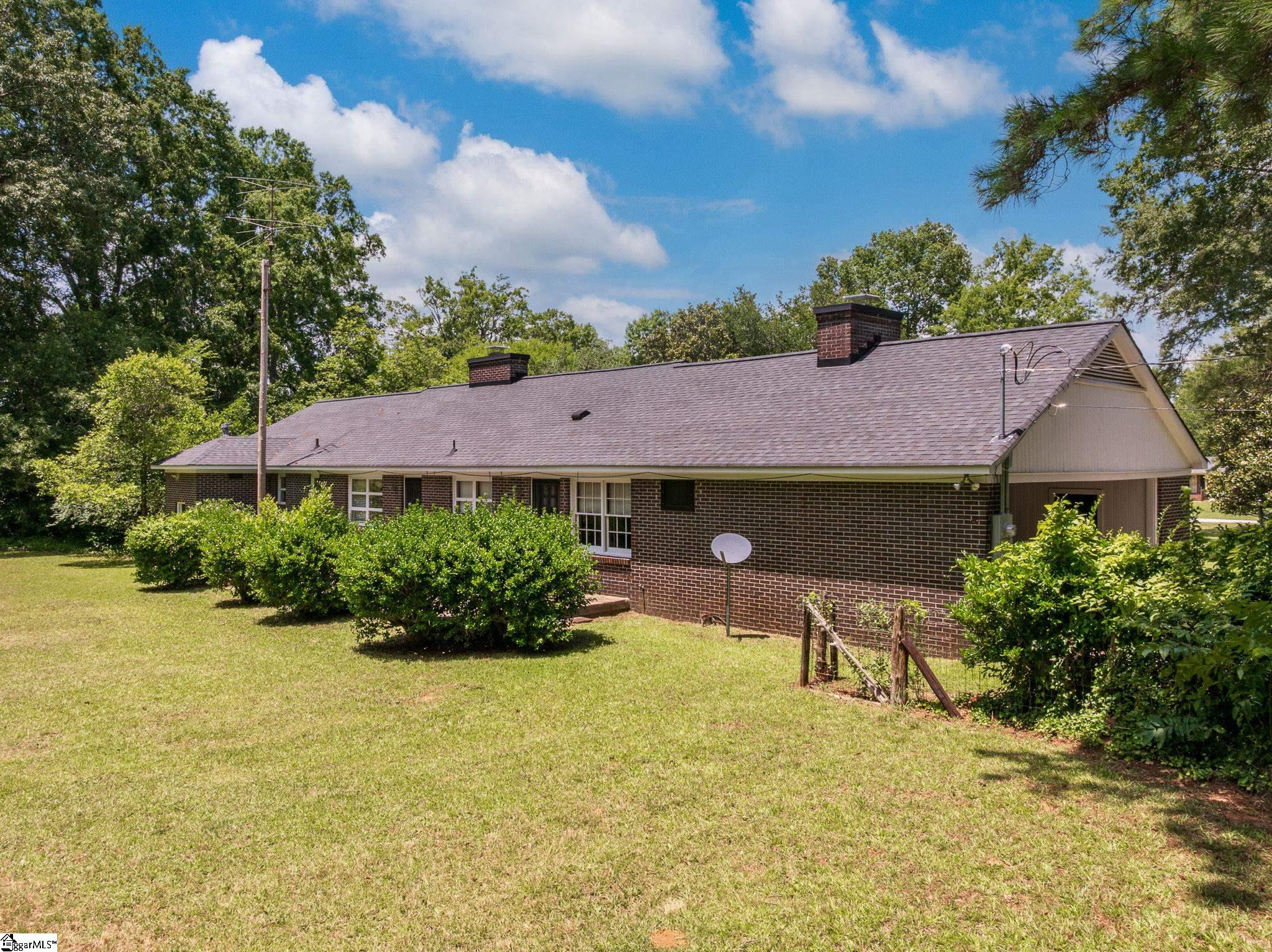 114 York, Clinton, South Carolina image 45