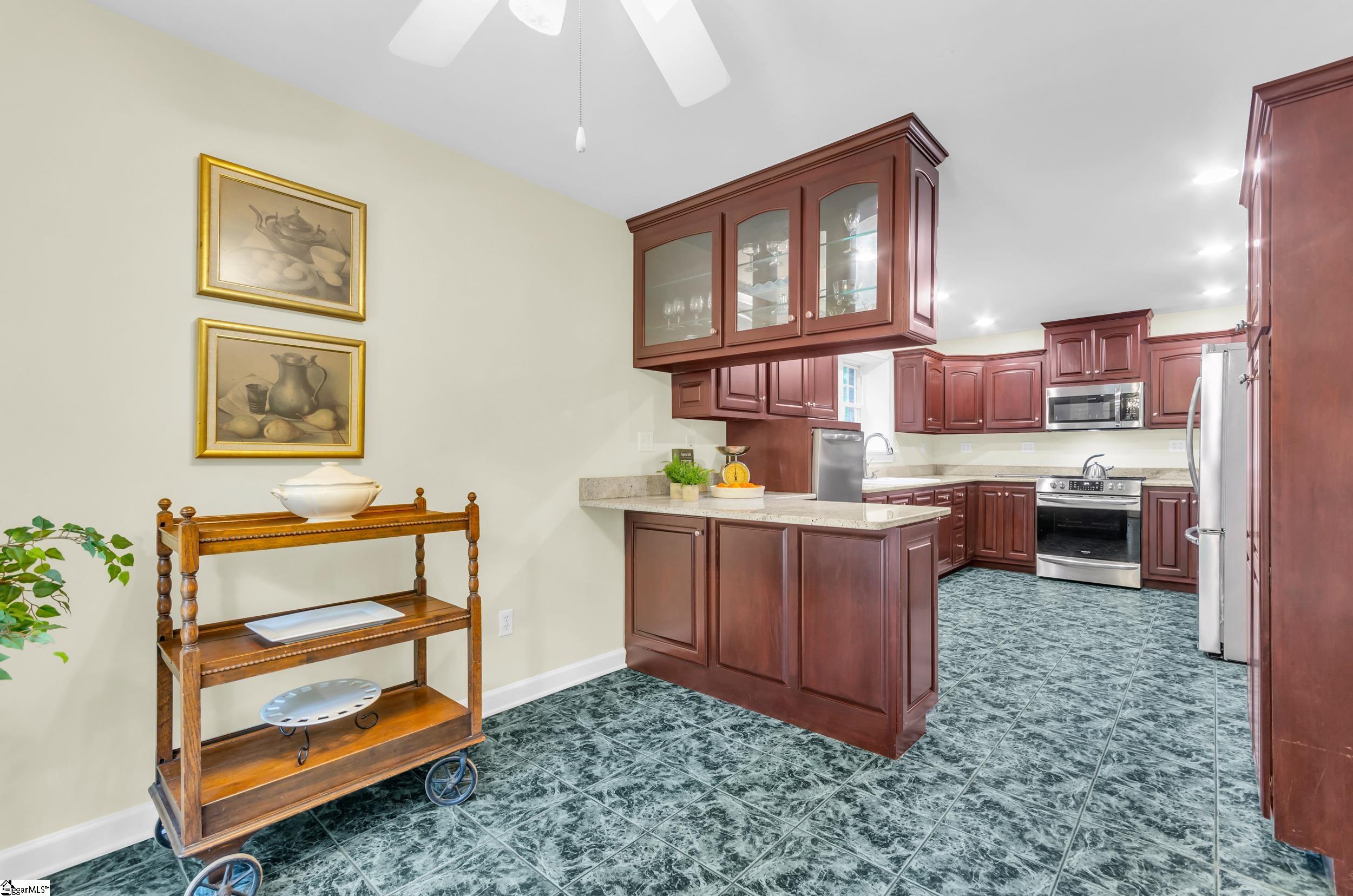 207 Ashford, Greenville, South Carolina image 10