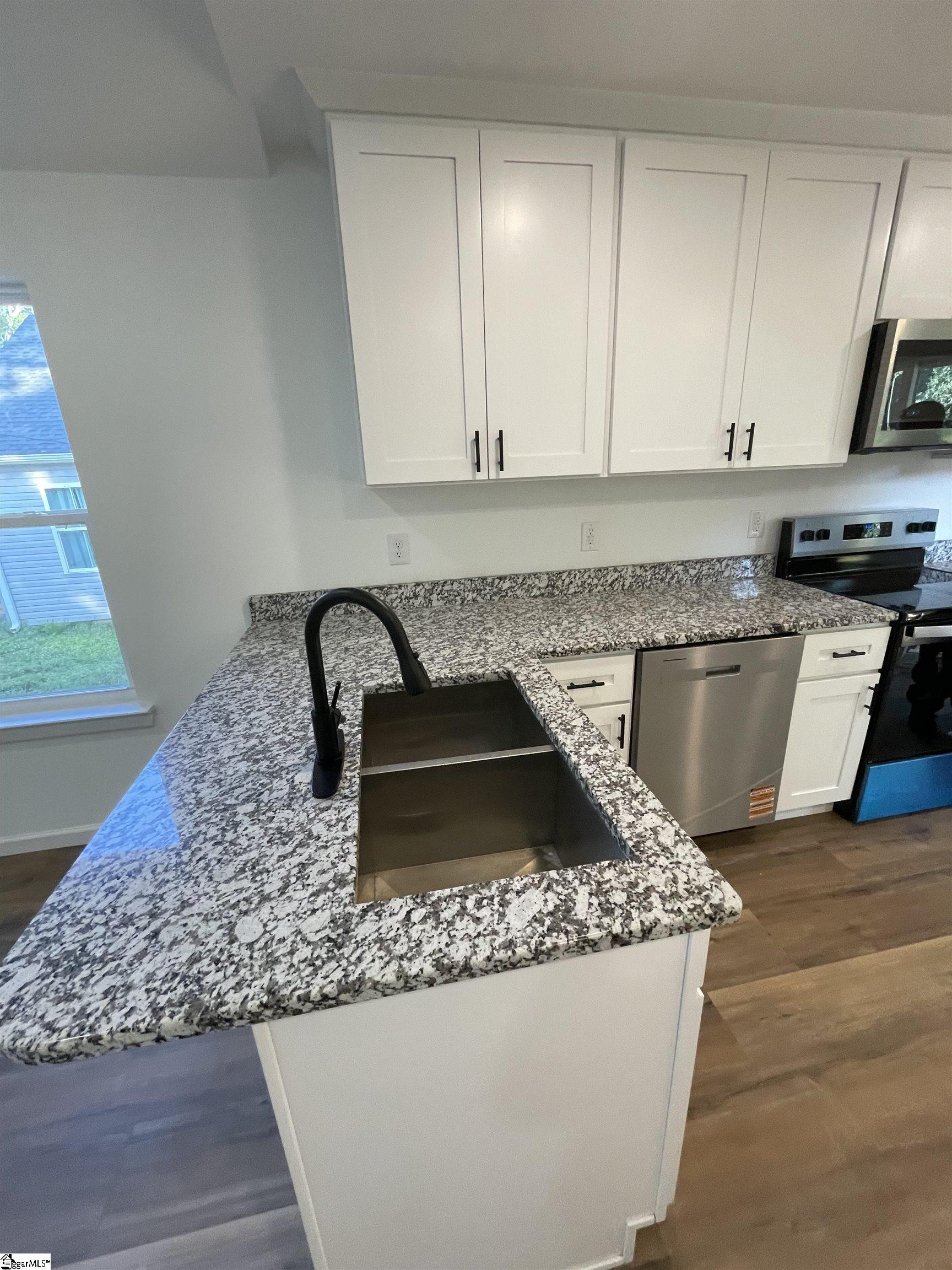 631 S Center, Spartanburg, South Carolina image 5