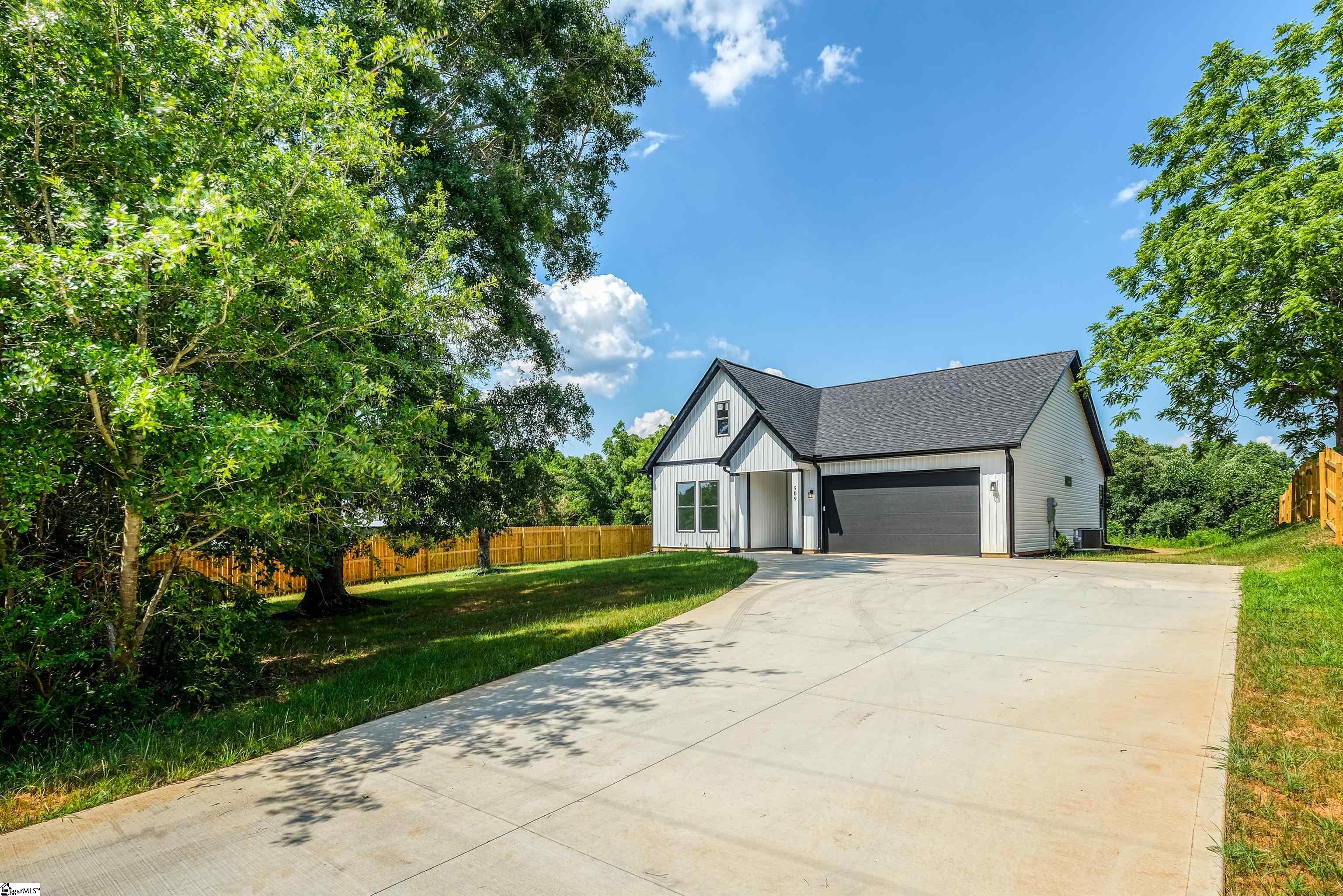509 Bearden, Roebuck, South Carolina image 1