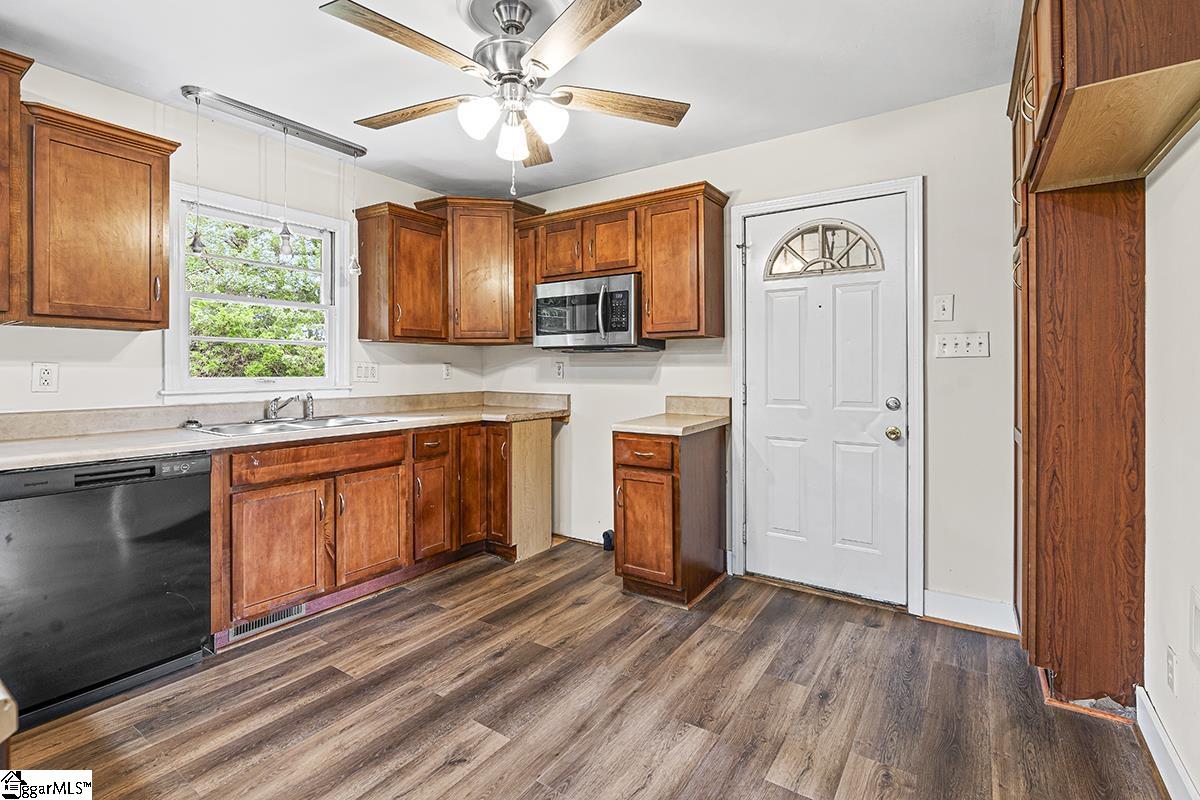 1516 Monatgue Ave., Greenwood, South Carolina image 5