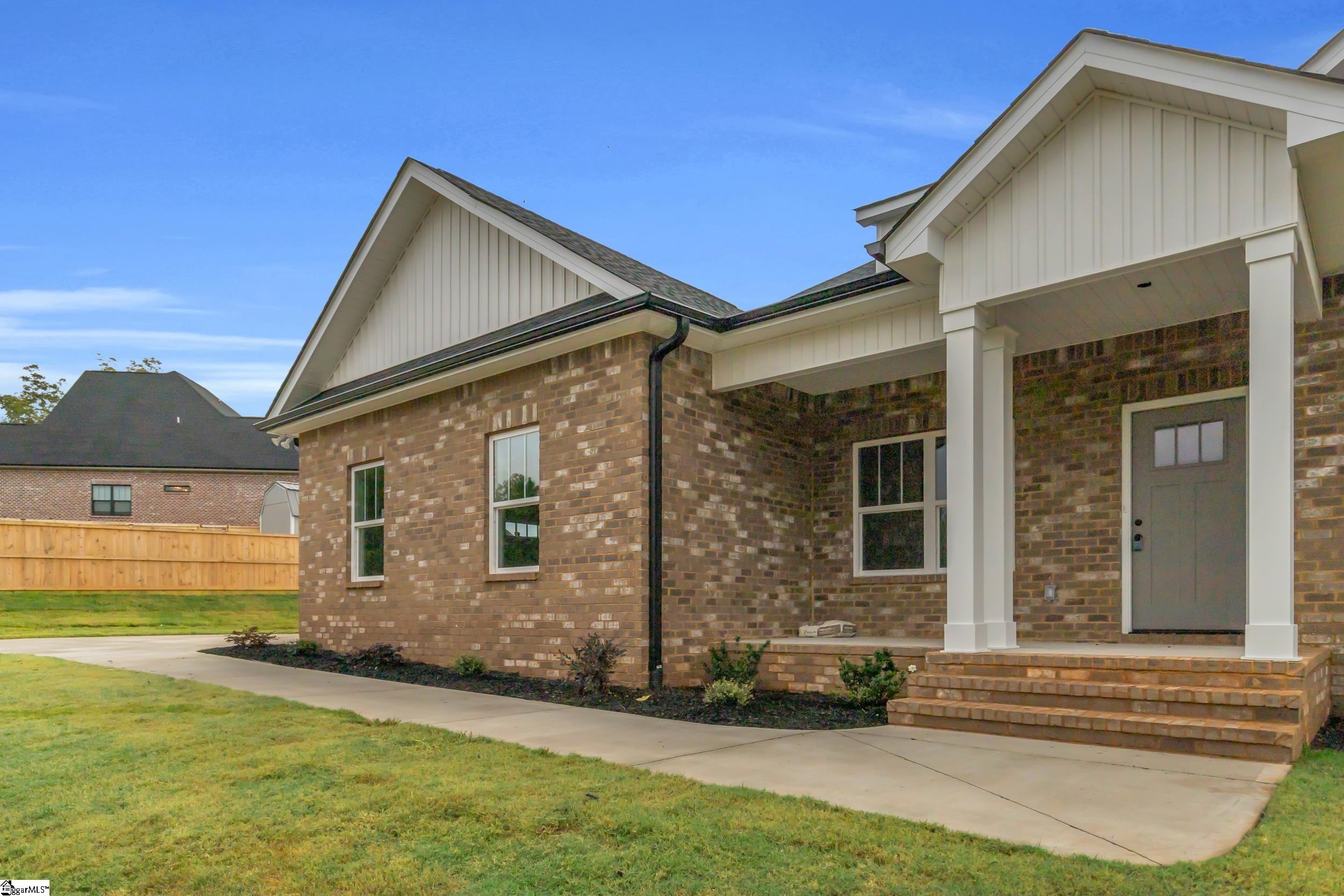 MLS #1561298 image #1