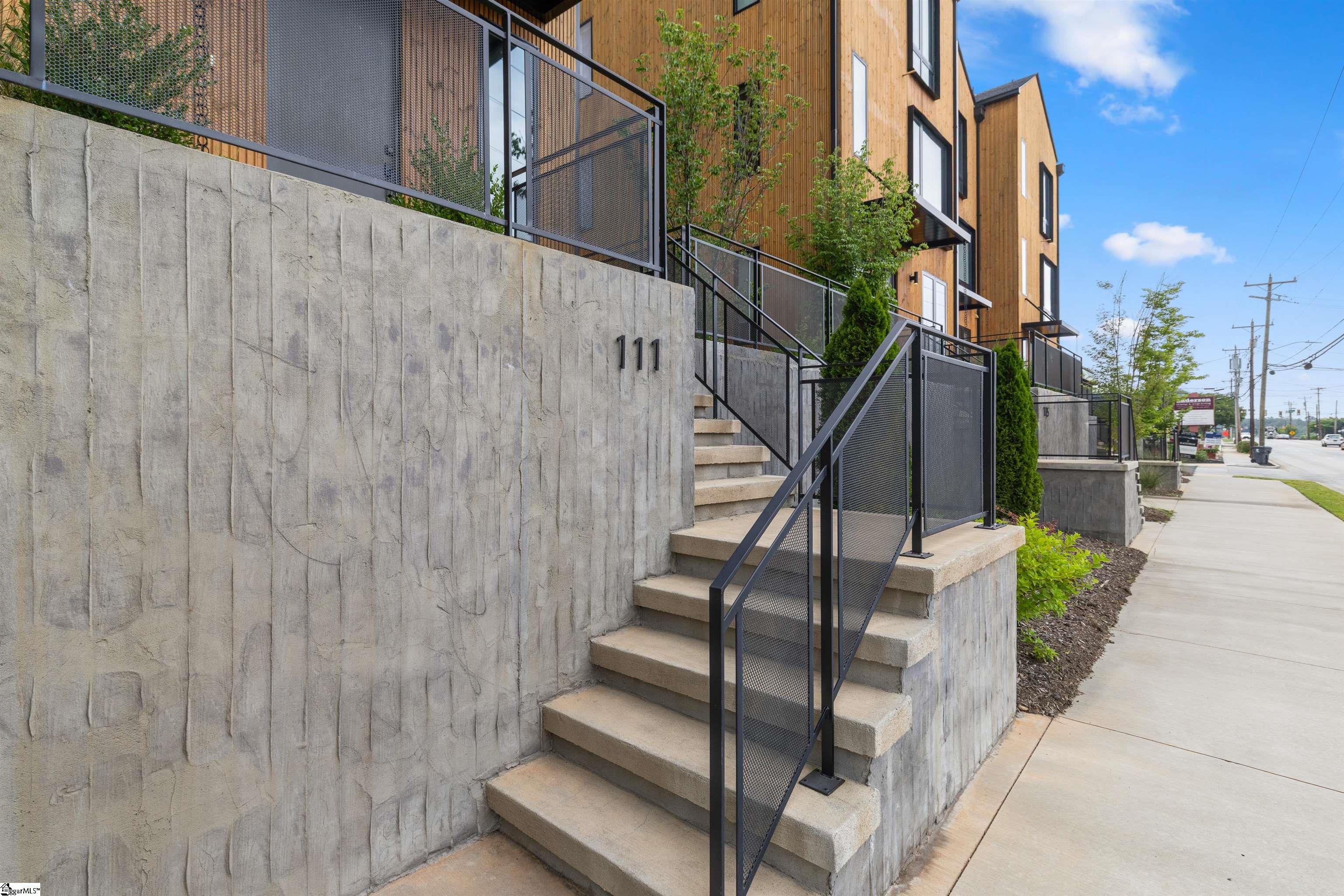 111 E Stone, Greenville, South Carolina image 3