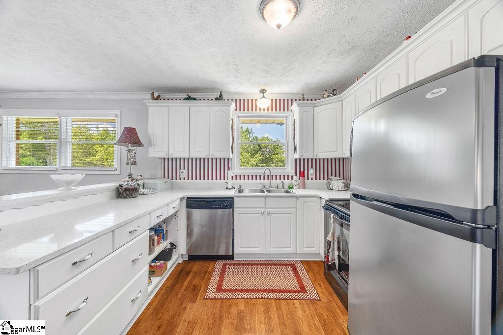 16 County Cork, Greenville, South Carolina image 12
