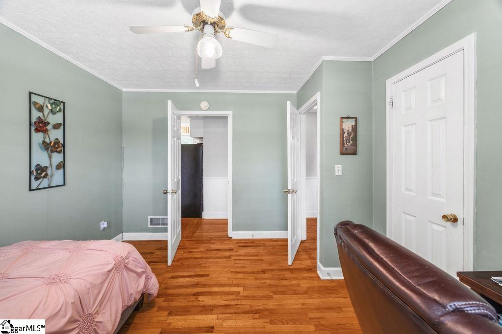 16 County Cork, Greenville, South Carolina image 20