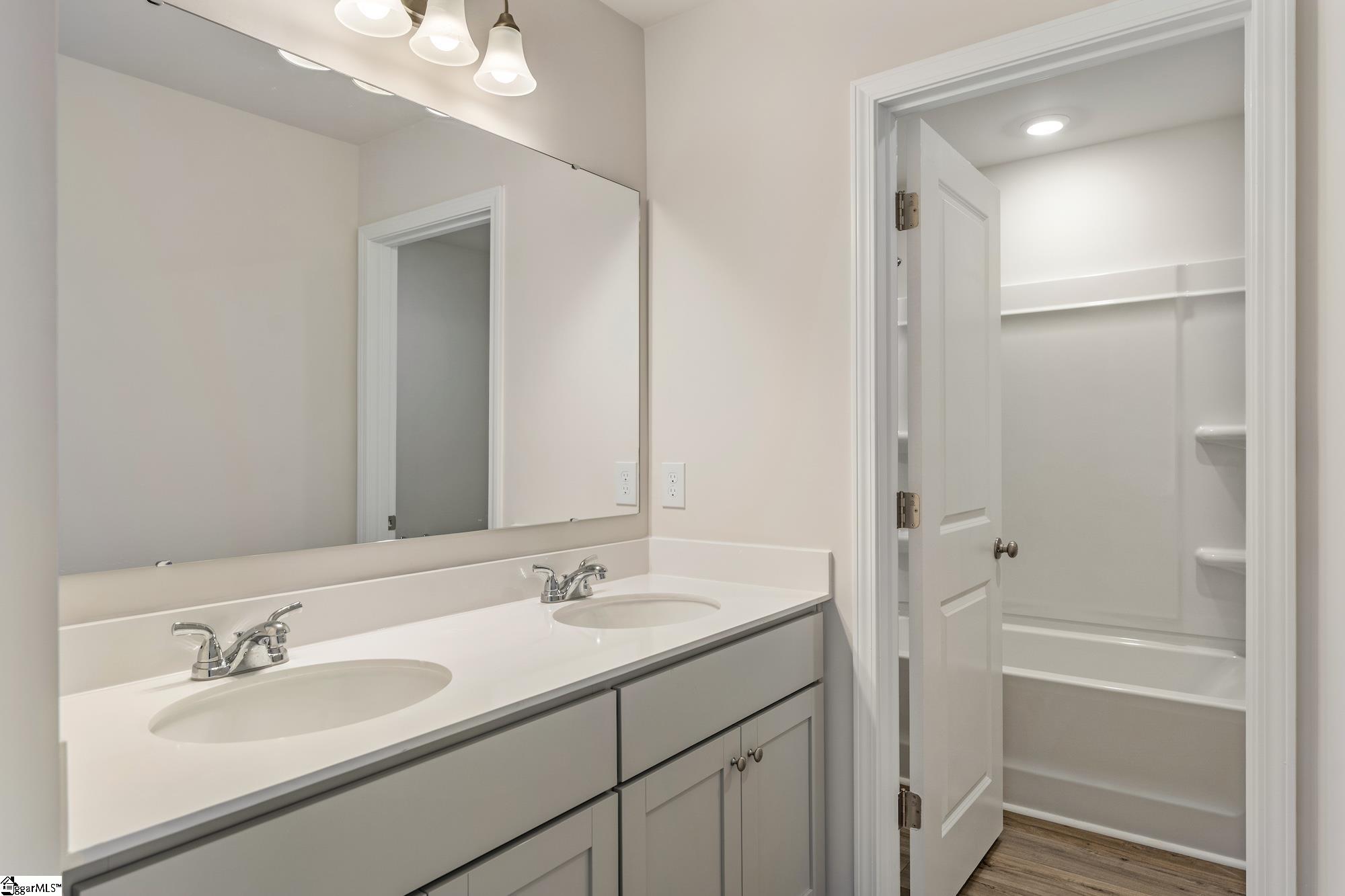 MLS #1561581 image #23