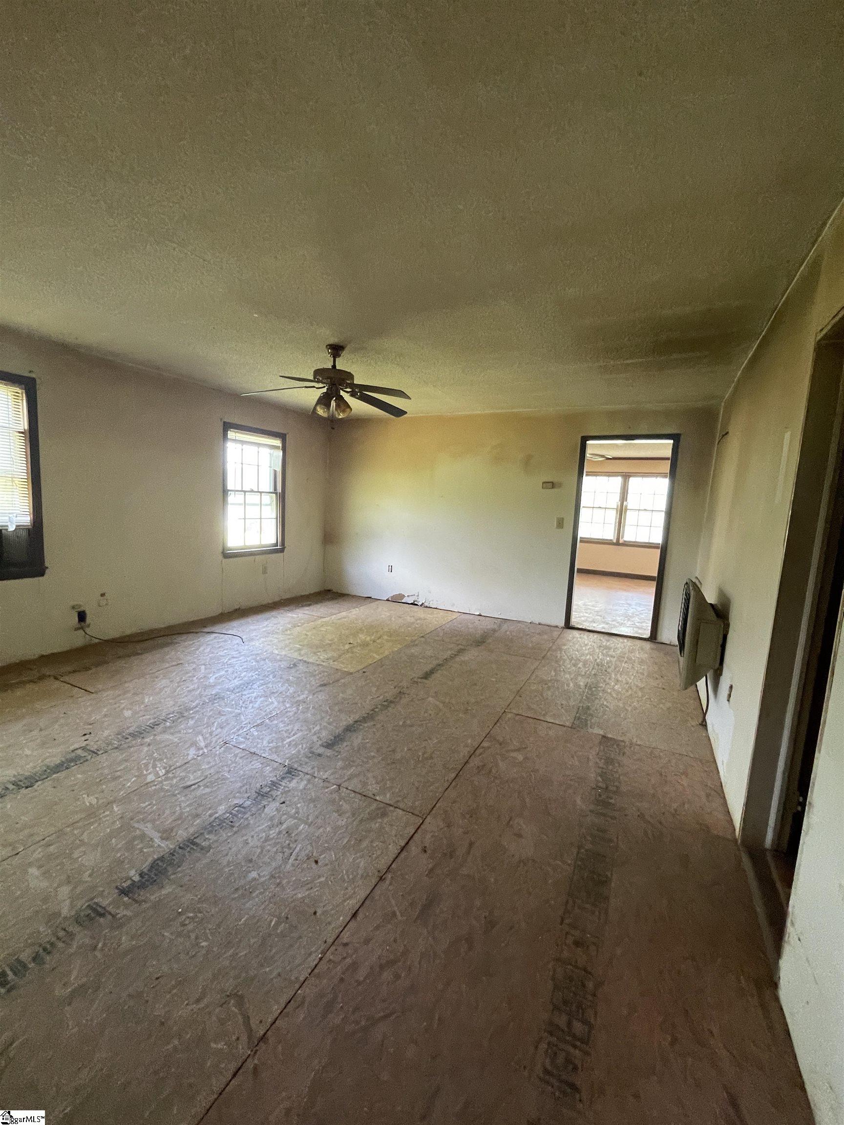 875 Love And Care, Six Mile, South Carolina image 9