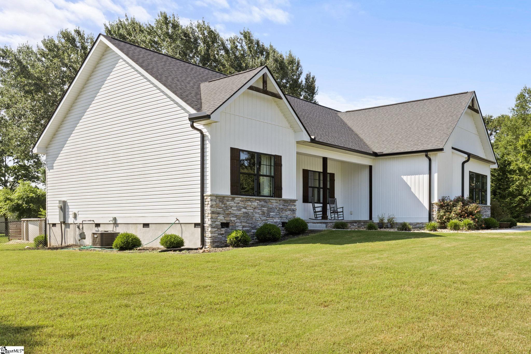 500 Serria, Seneca, South Carolina image 3