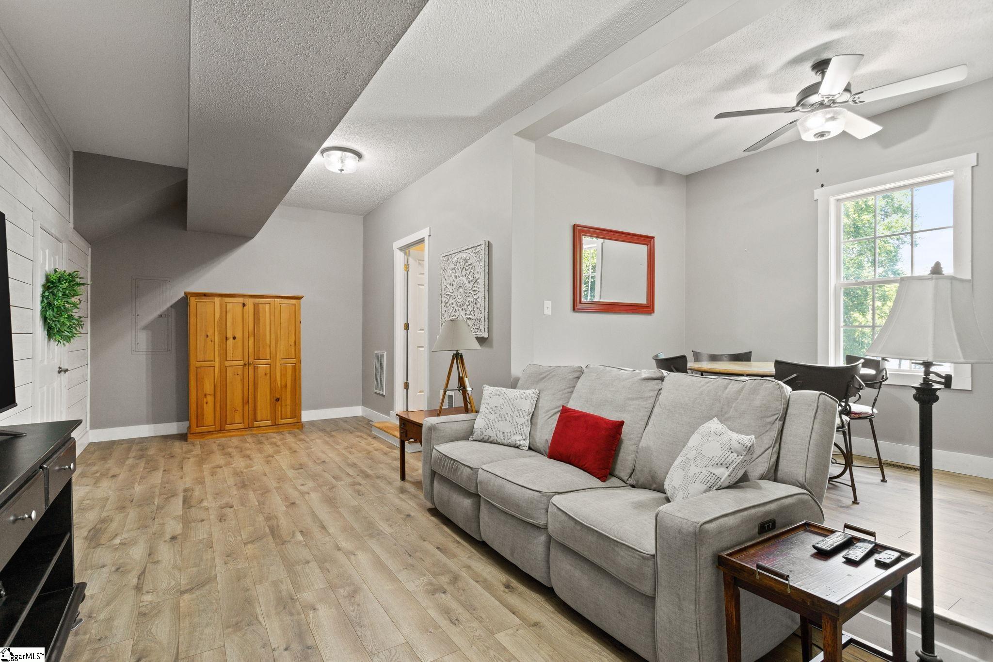 436 S Lakeview, Duncan, South Carolina image 17