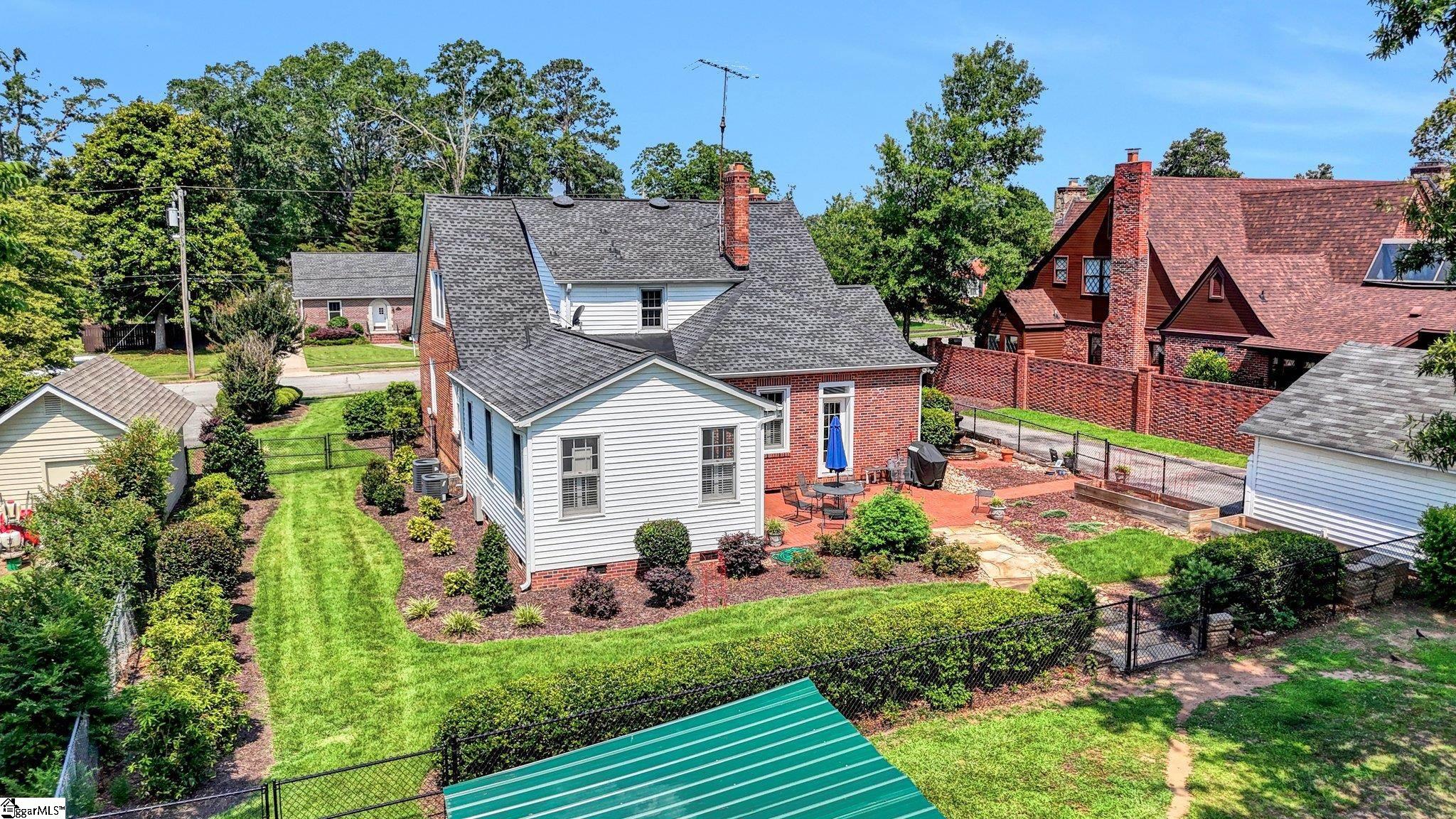 305 Hickory, Clinton, South Carolina image 44