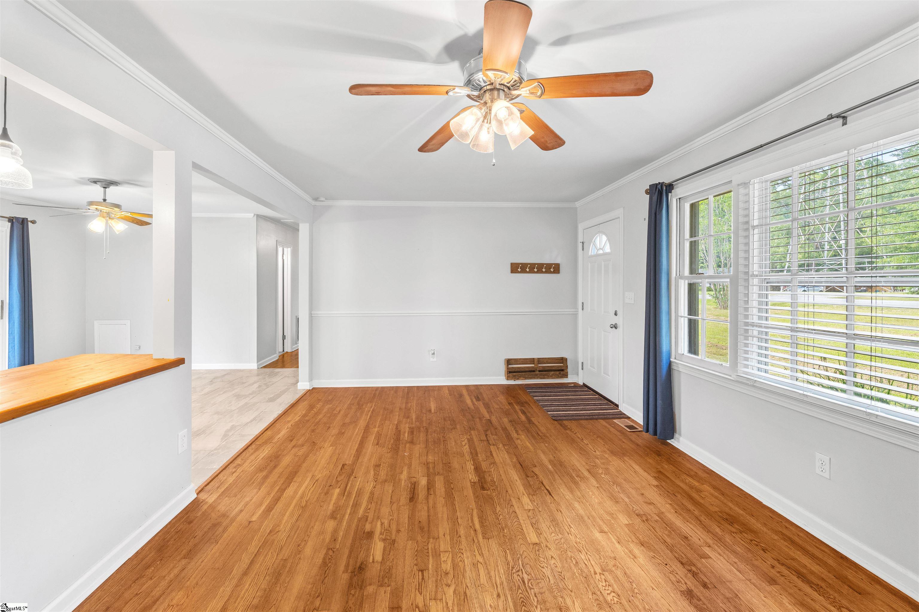 103 Brewster, Taylors, South Carolina image 7
