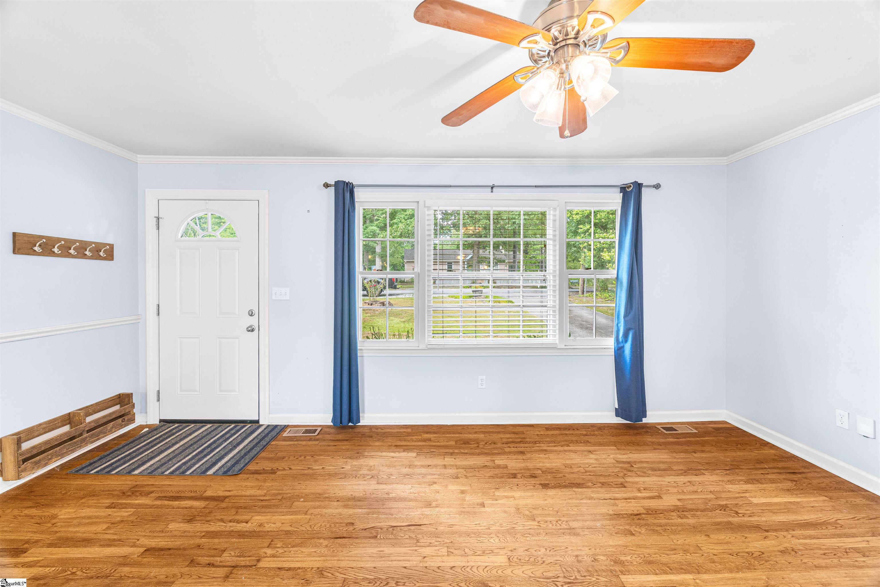 103 Brewster, Taylors, South Carolina image 8