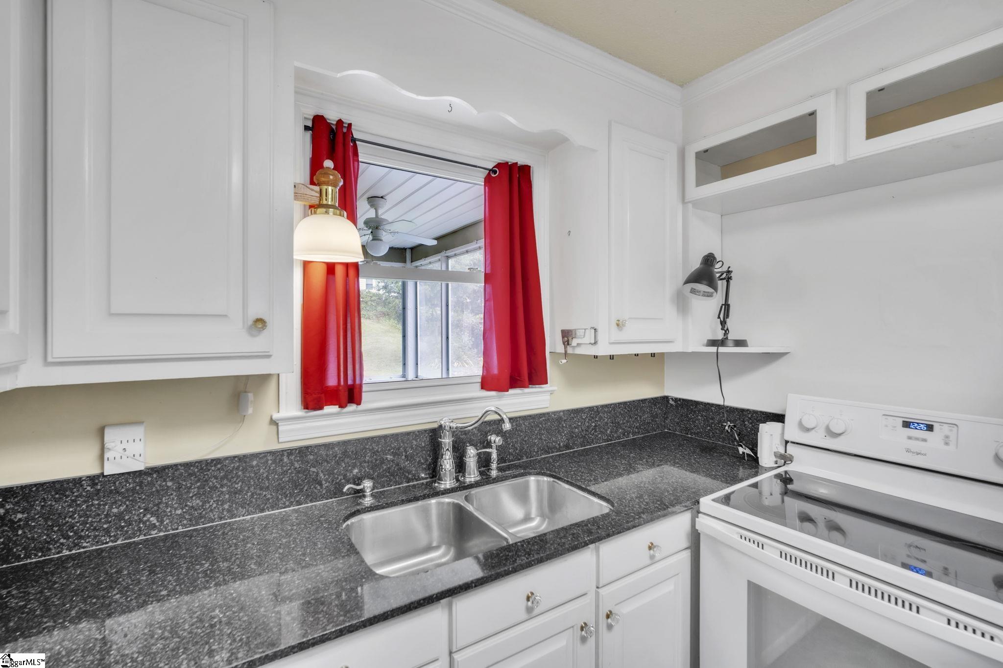 19 E Circle, Greenville, South Carolina image 7