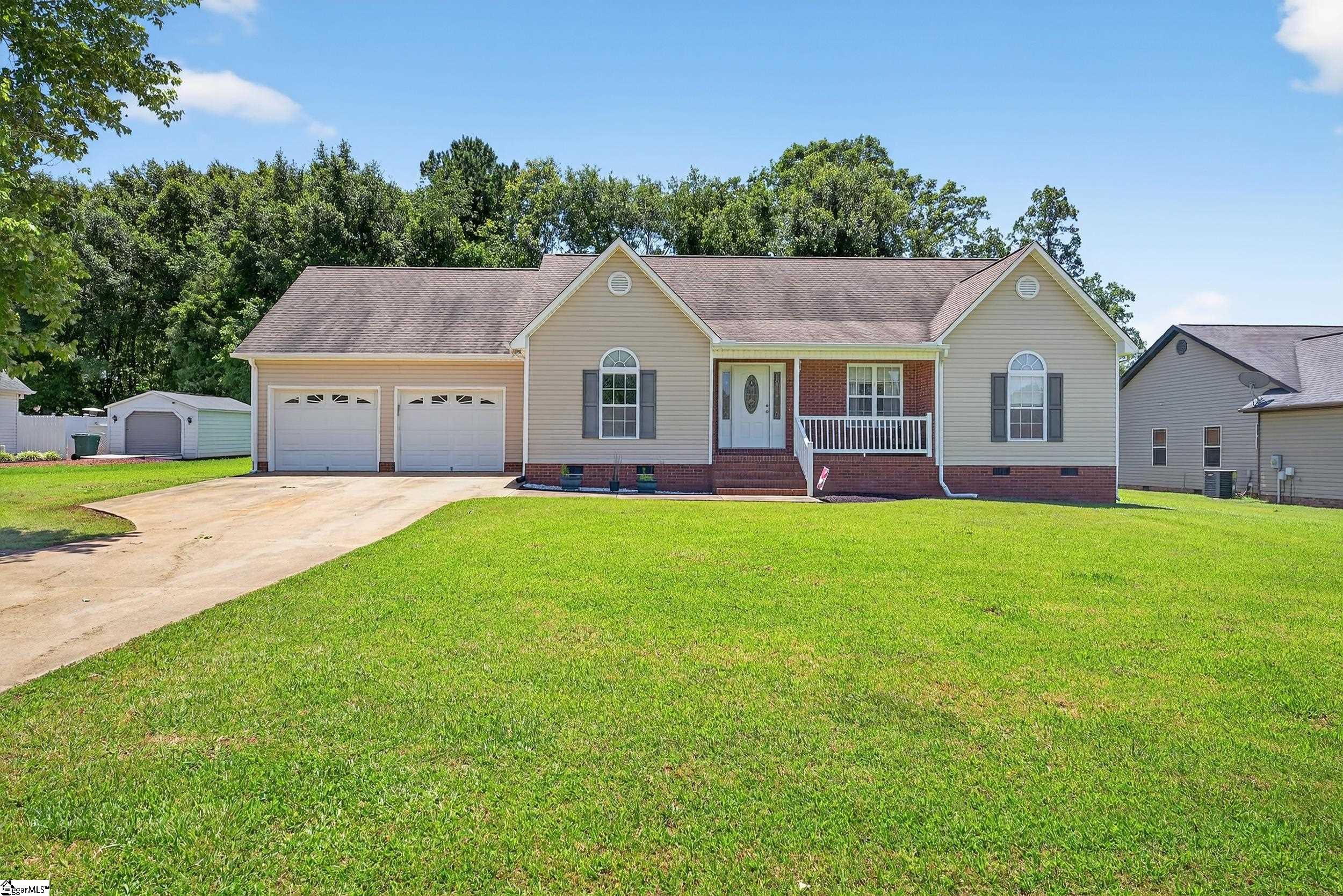 111 Falcon, Chesnee, South Carolina image 2