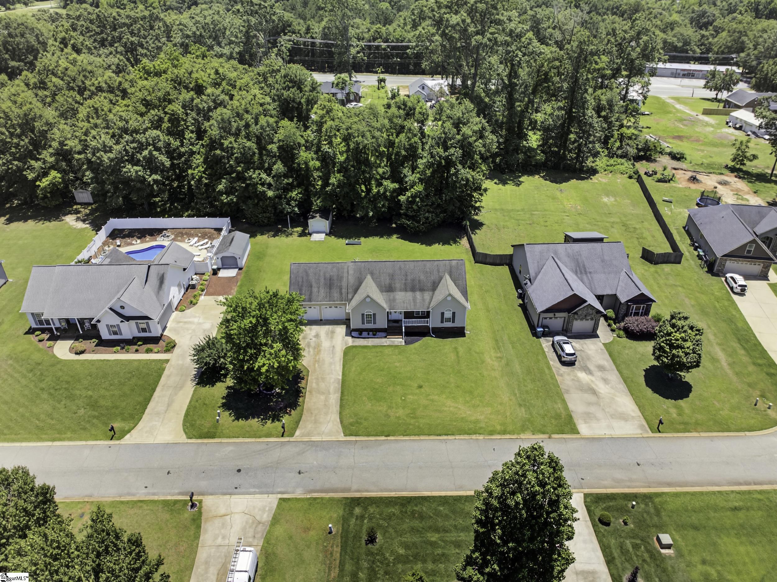 111 Falcon, Chesnee, South Carolina image 34