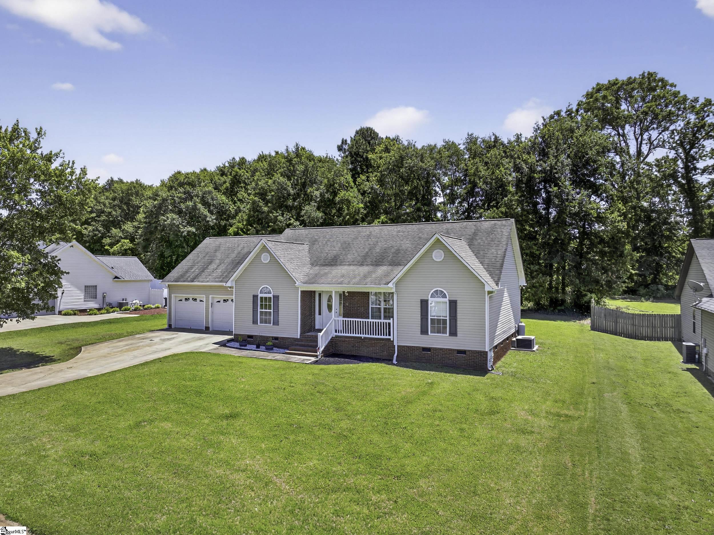 111 Falcon, Chesnee, South Carolina image 36
