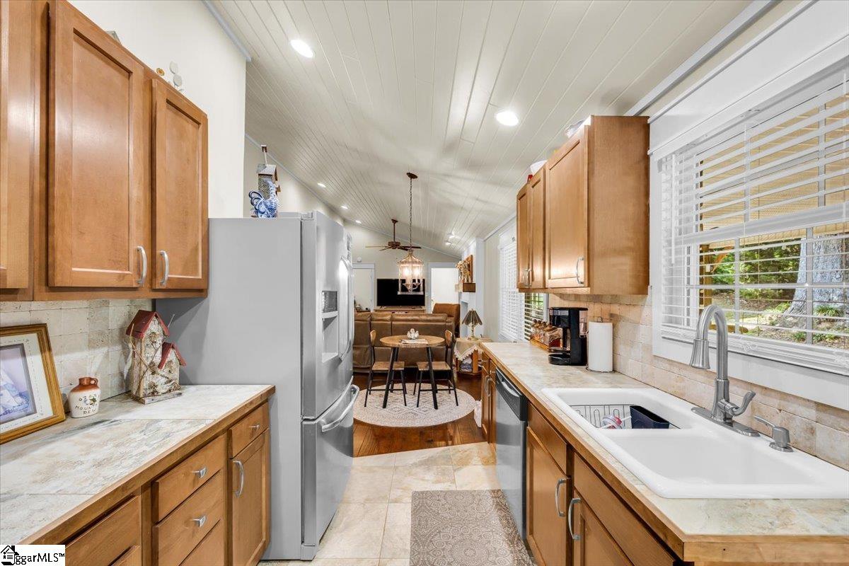 MLS #1561705 image #15