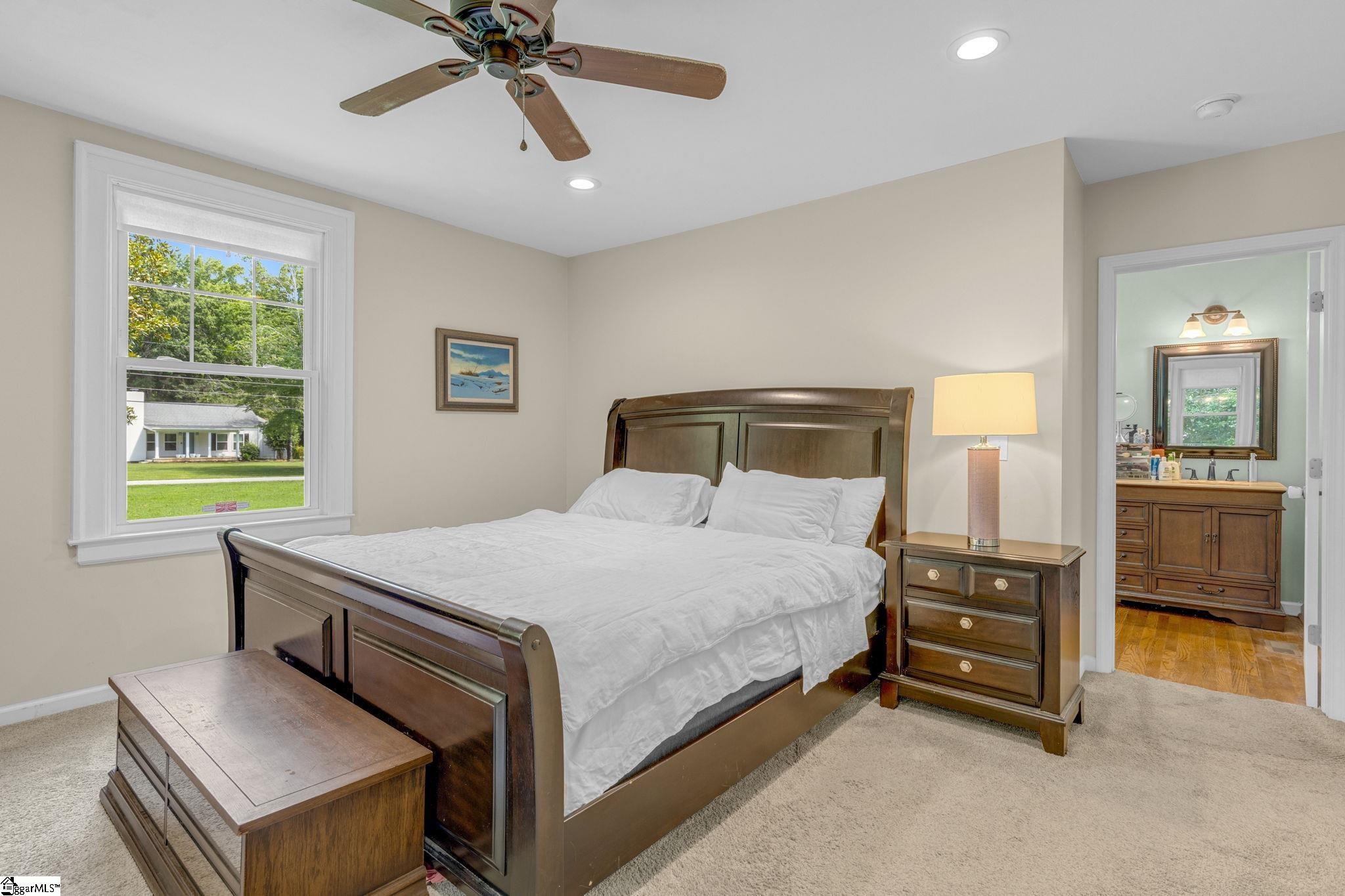 110 Dean, Belton, South Carolina image 13