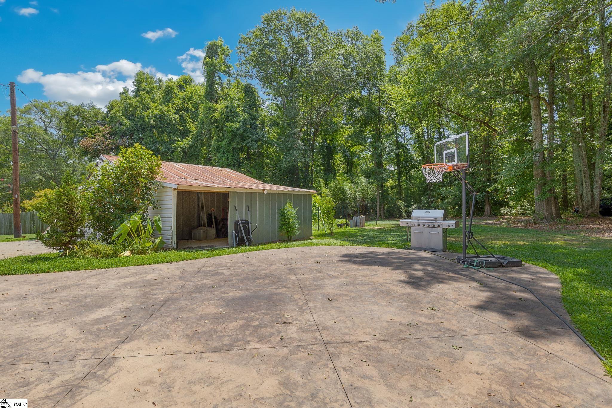 110 Dean, Belton, South Carolina image 31